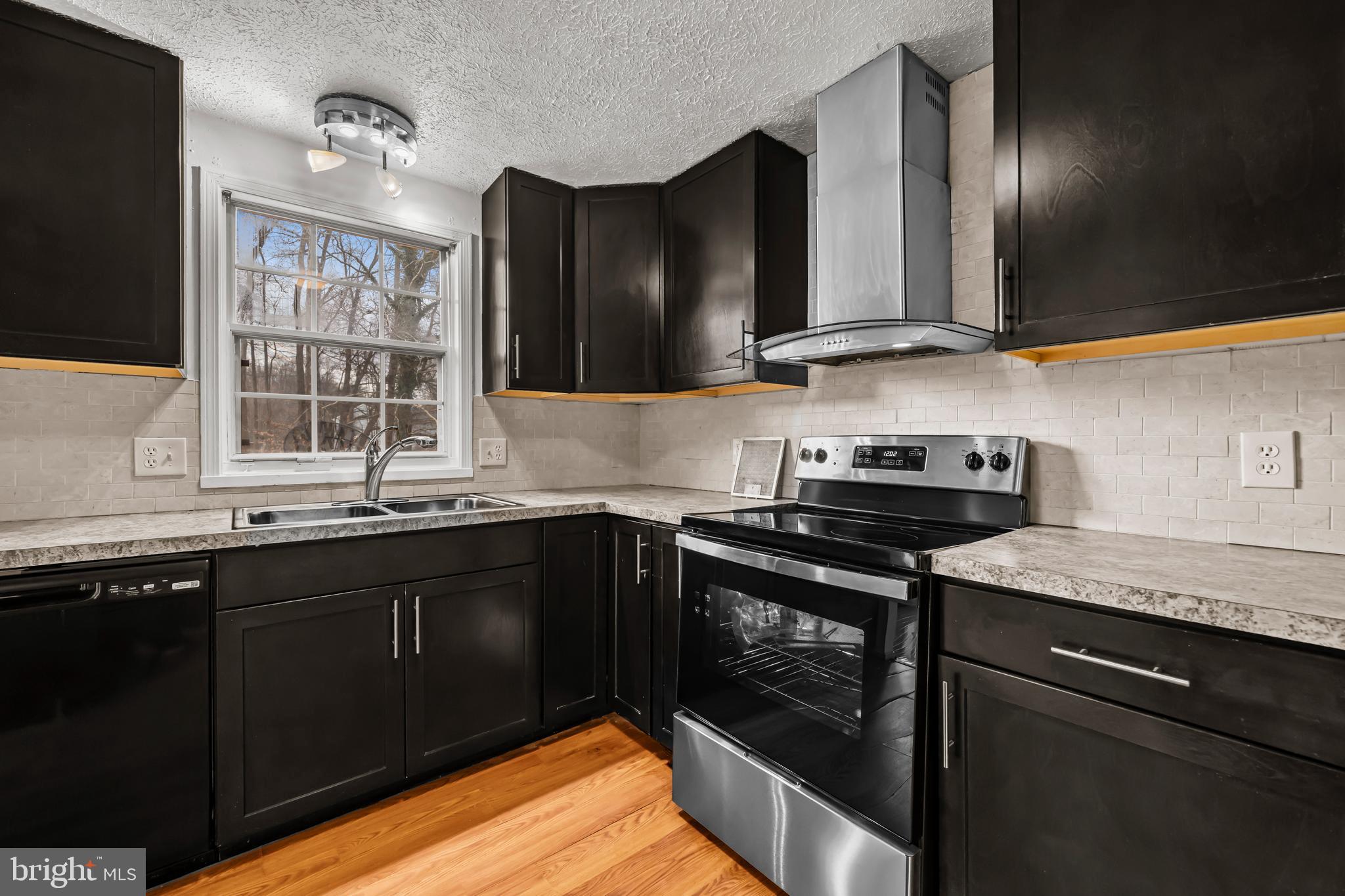 MARLBORO MEADOWS - Residential