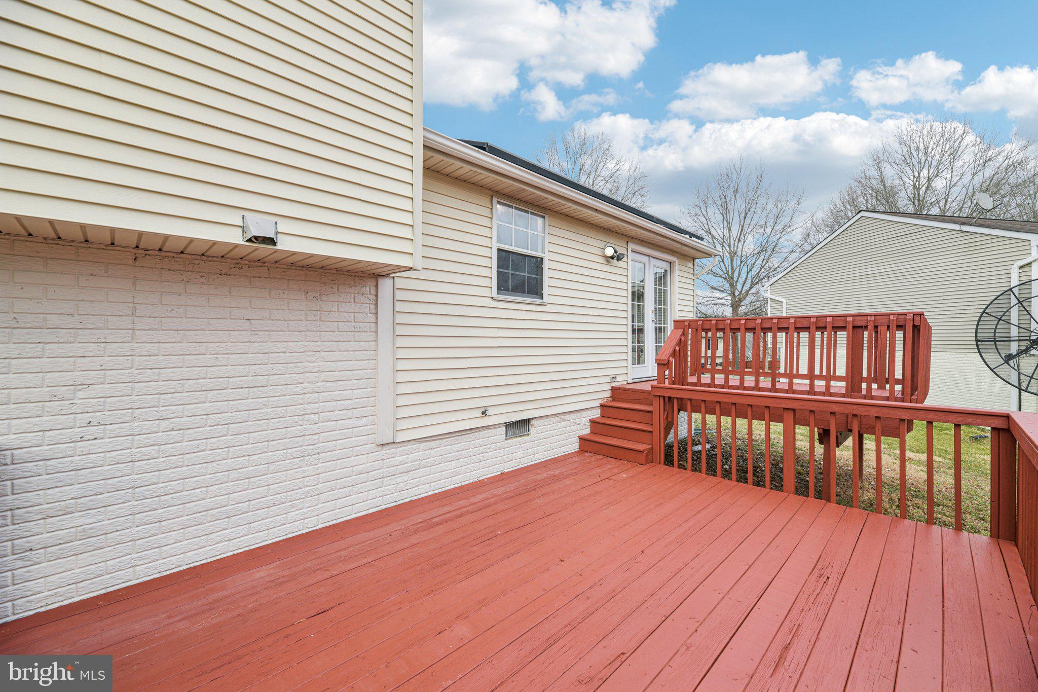 MARLBORO MEADOWS - Residential