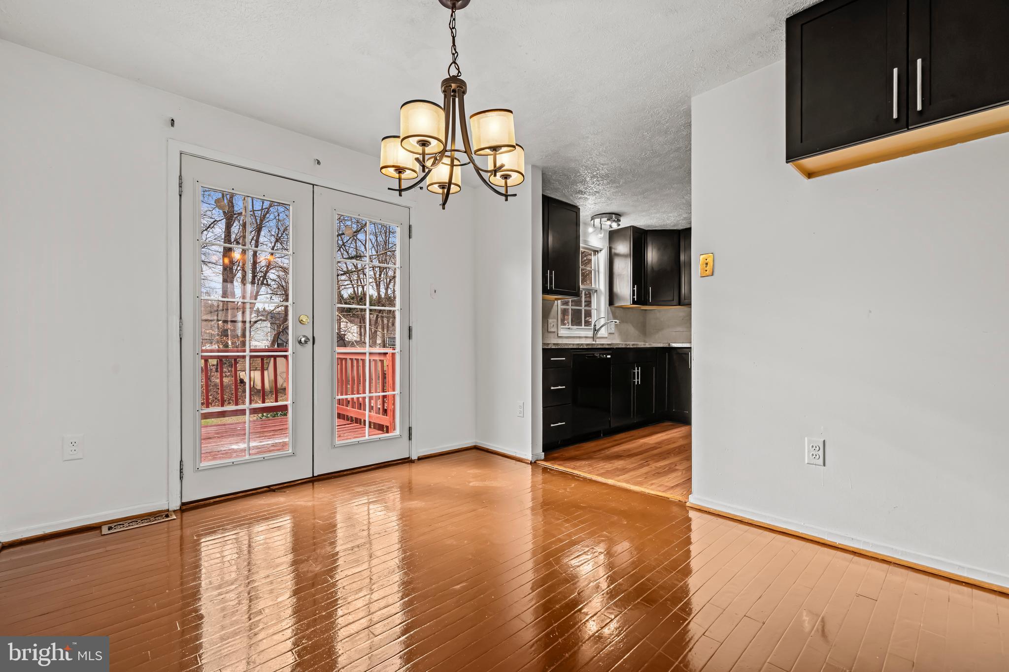 MARLBORO MEADOWS - Residential