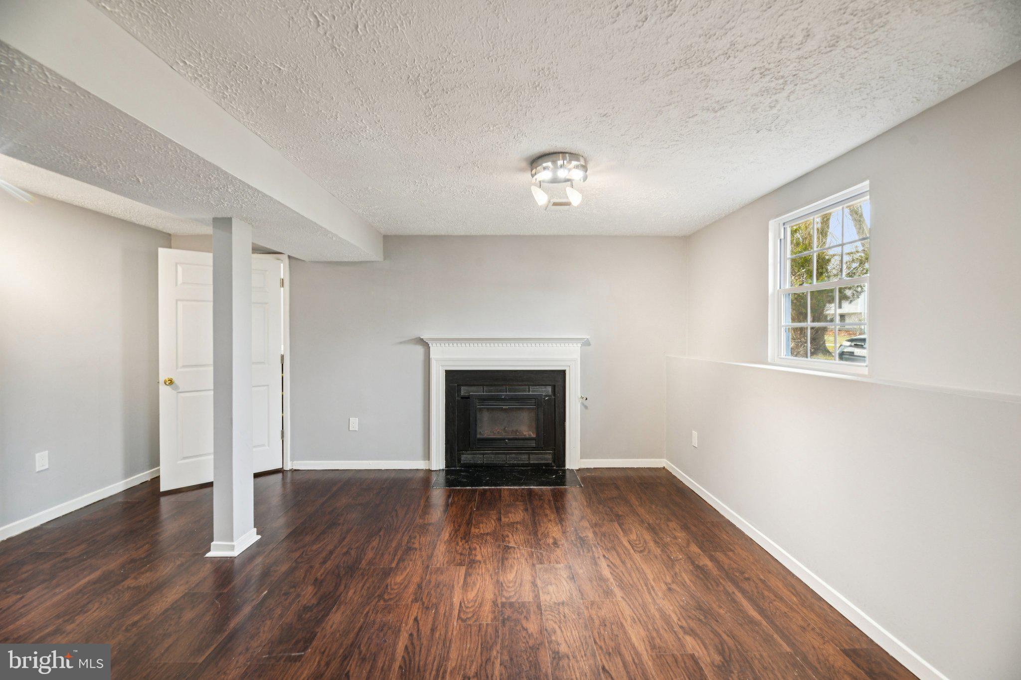 MARLBORO MEADOWS - Residential