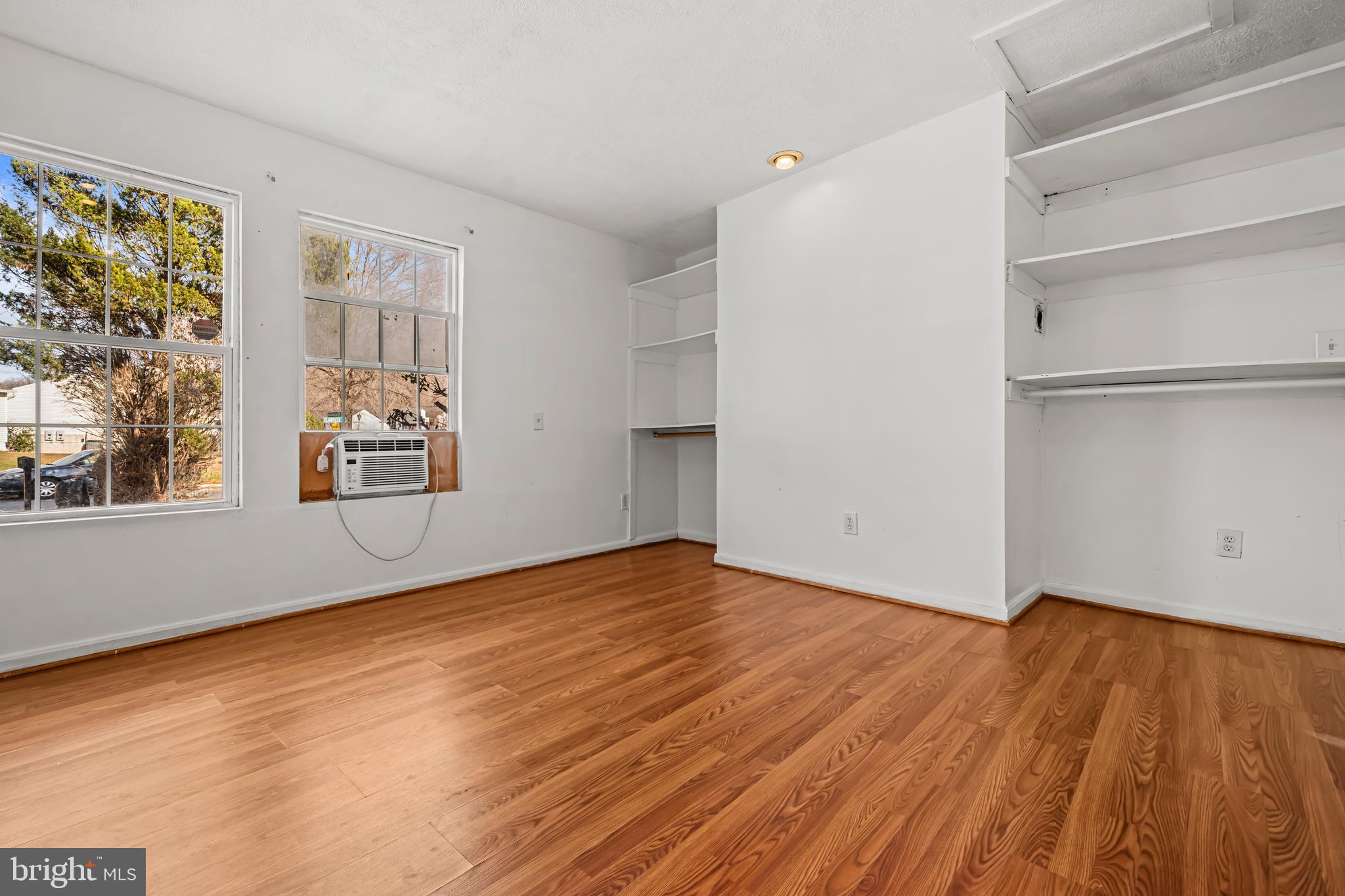 17209 CLAIRFIELD LANE