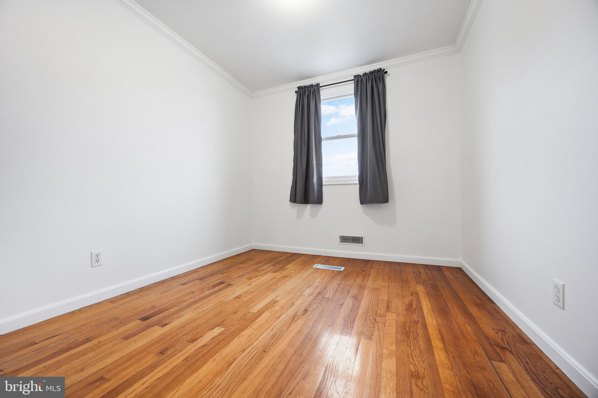 MUNROE GARDENS - Residential