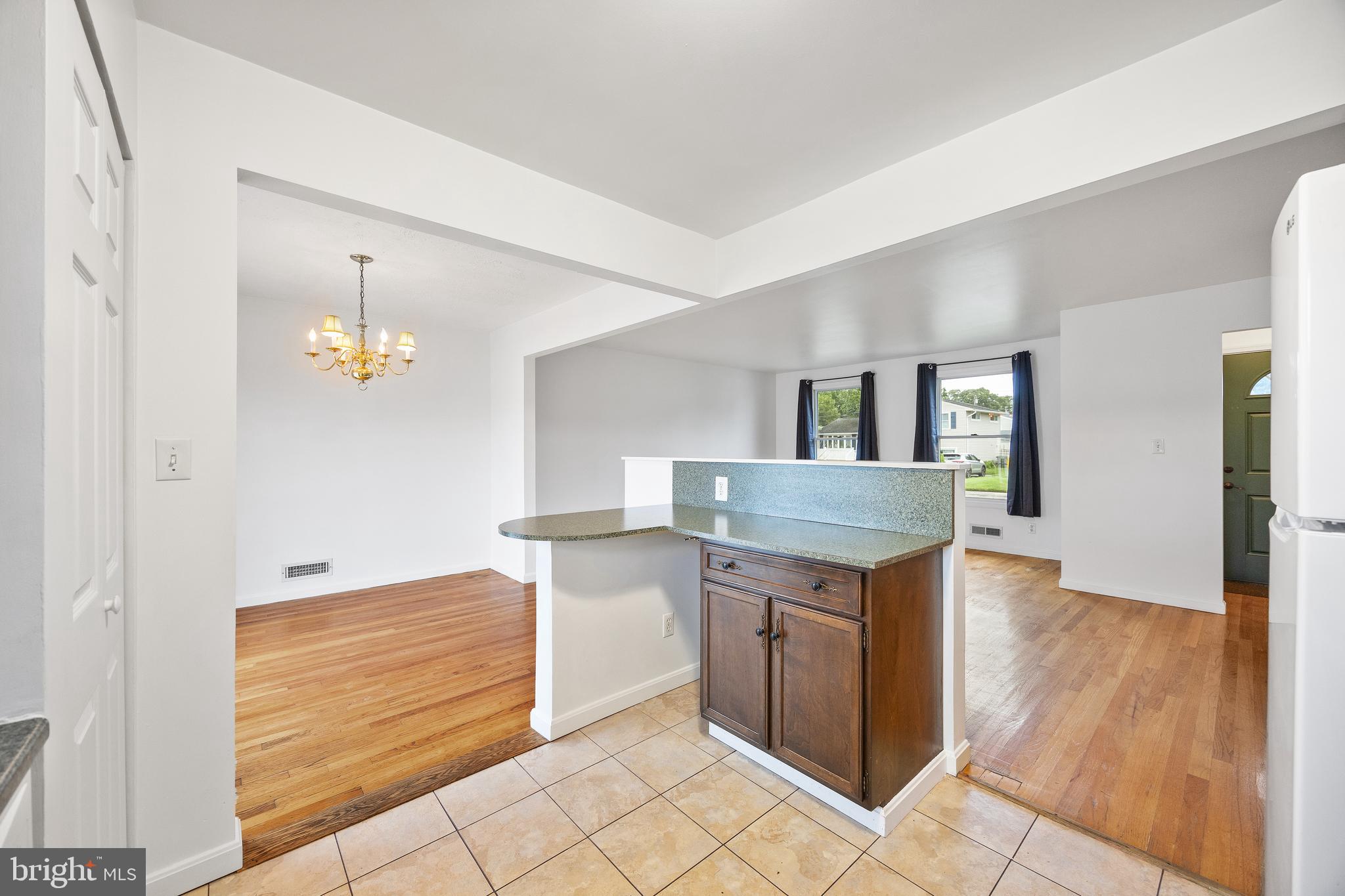 MUNROE GARDENS - Residential