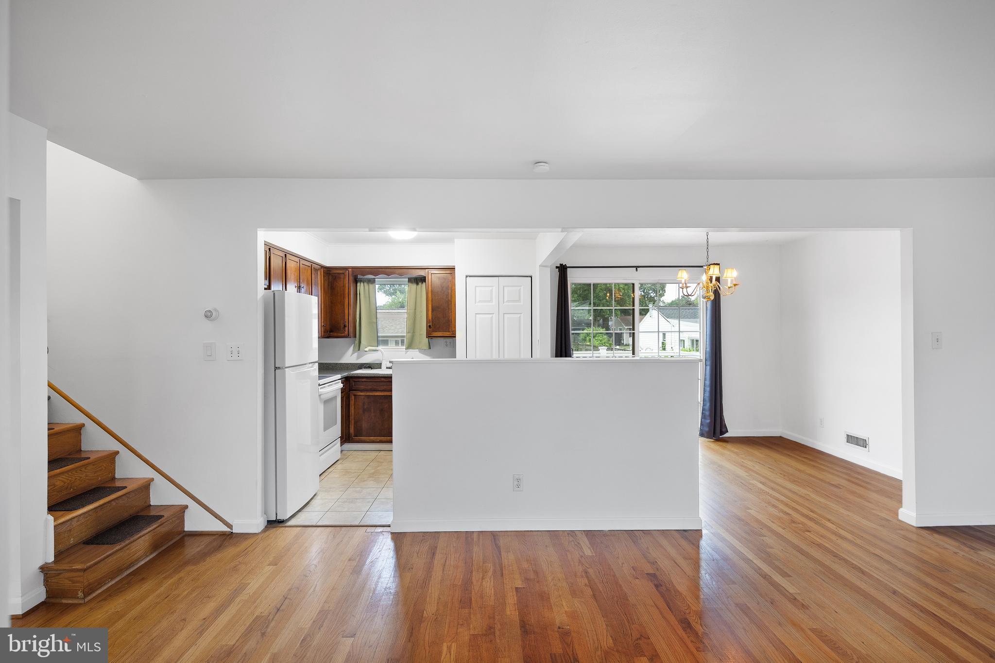 MUNROE GARDENS - Residential