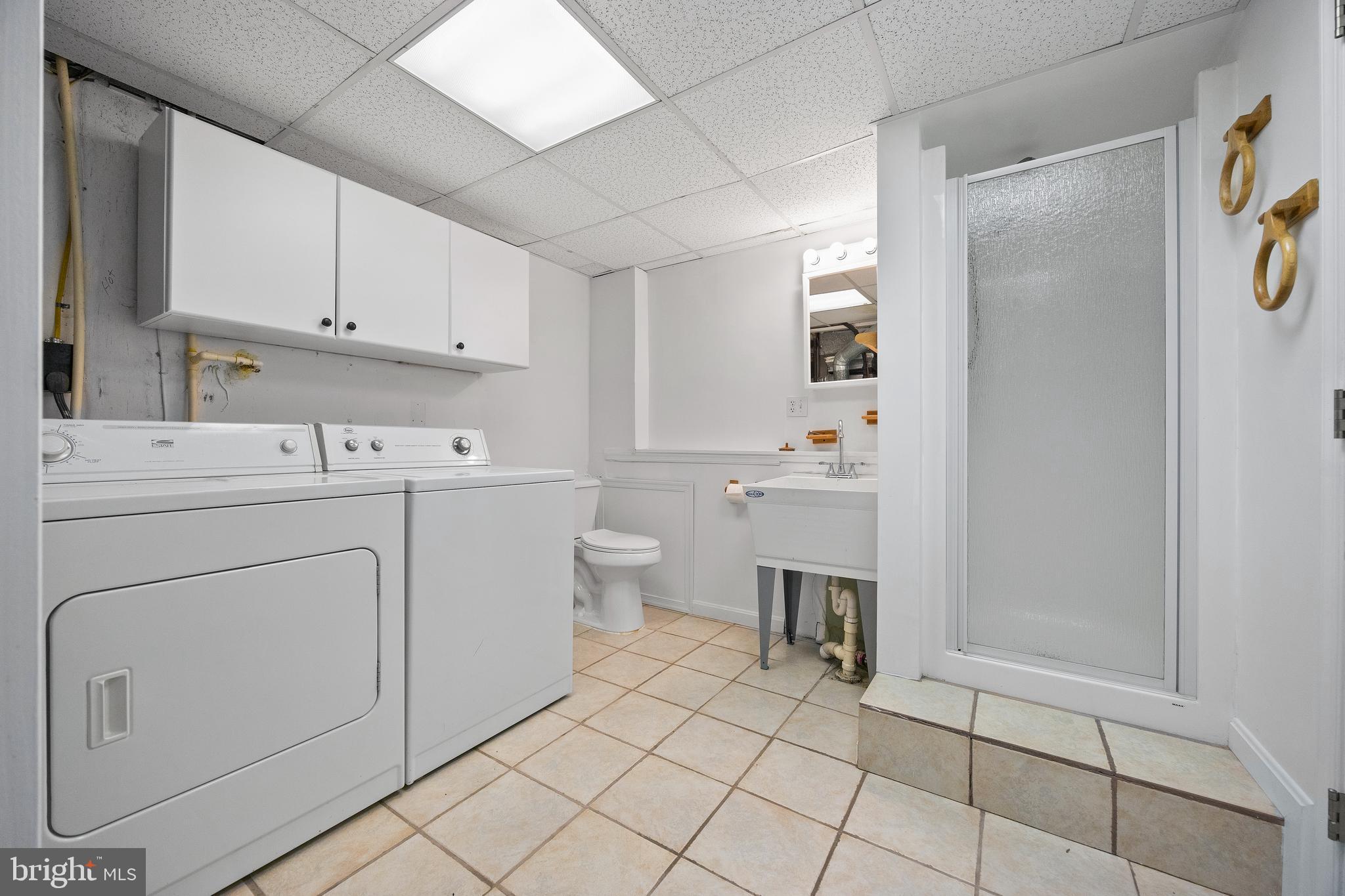 MUNROE GARDENS - Residential