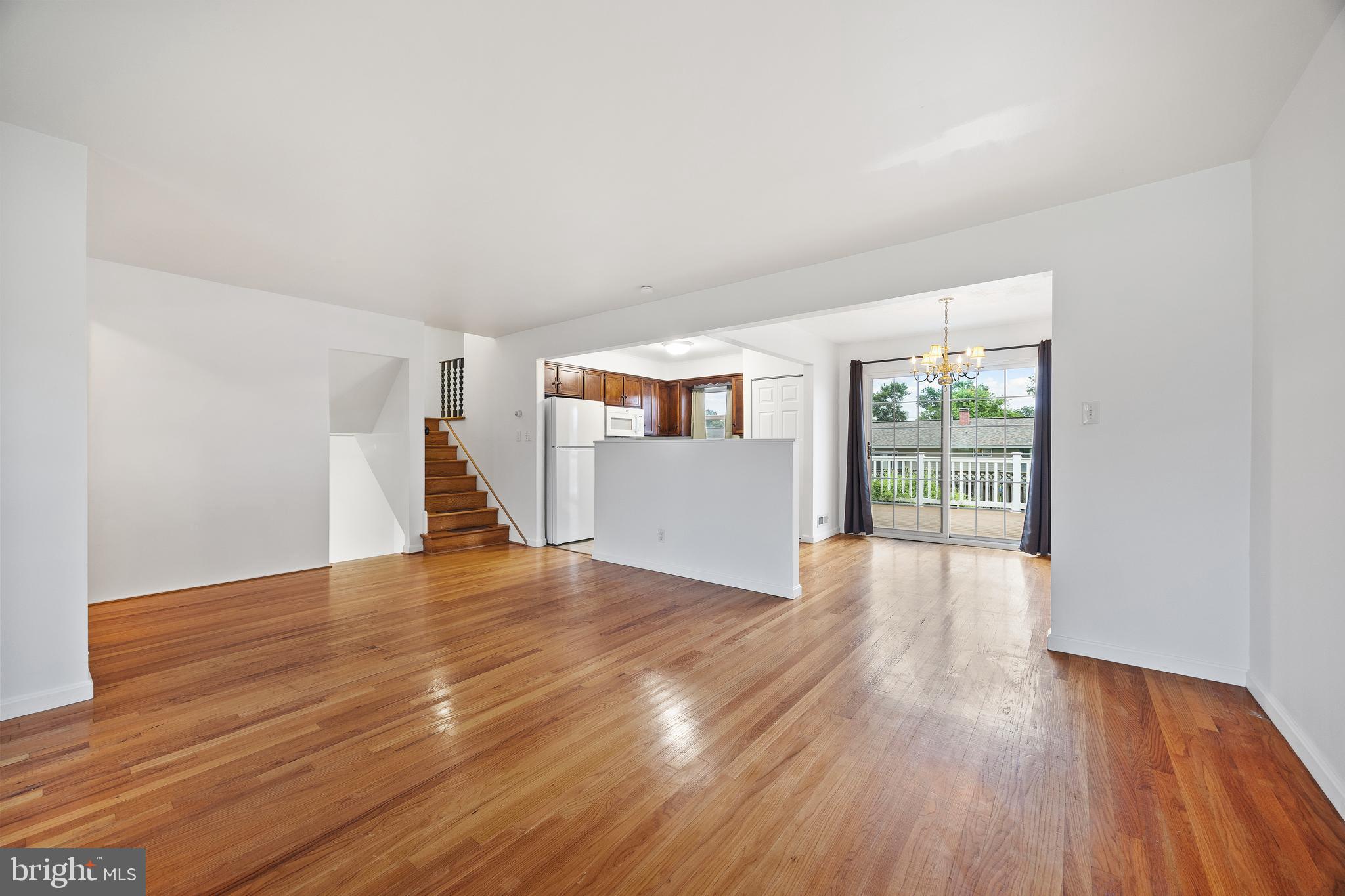 MUNROE GARDENS - Residential