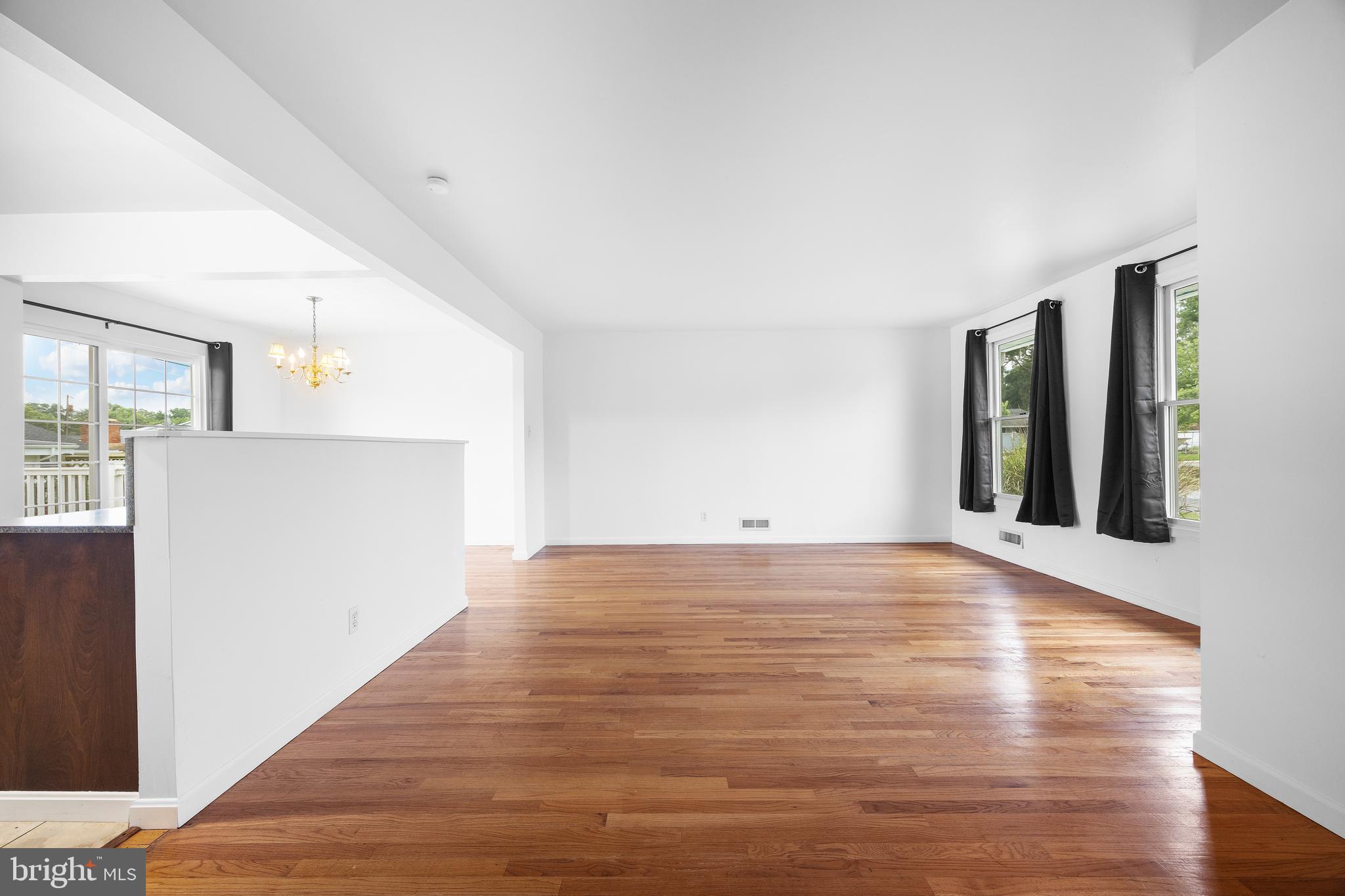 MUNROE GARDENS - Residential