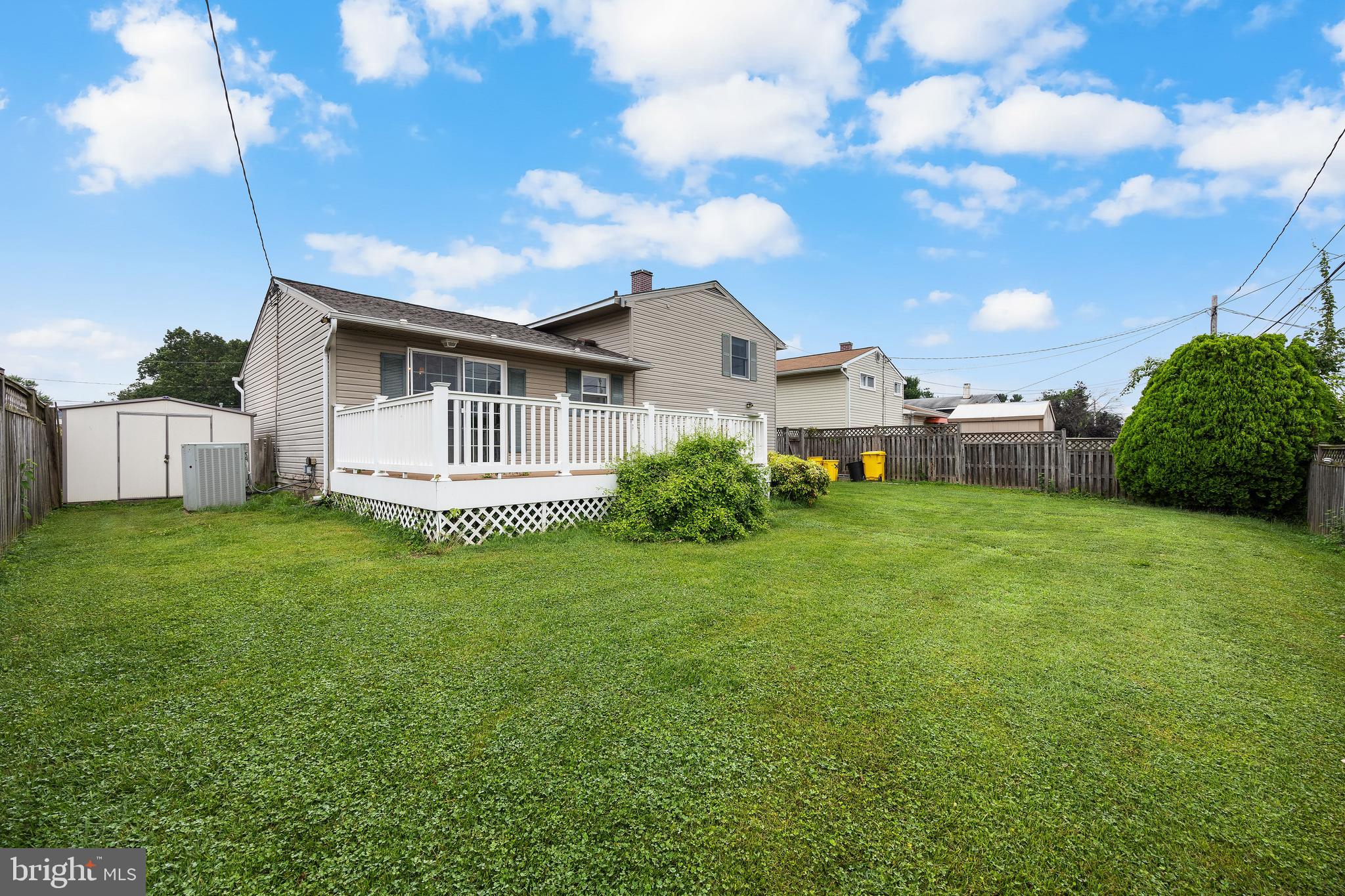 MUNROE GARDENS - Residential