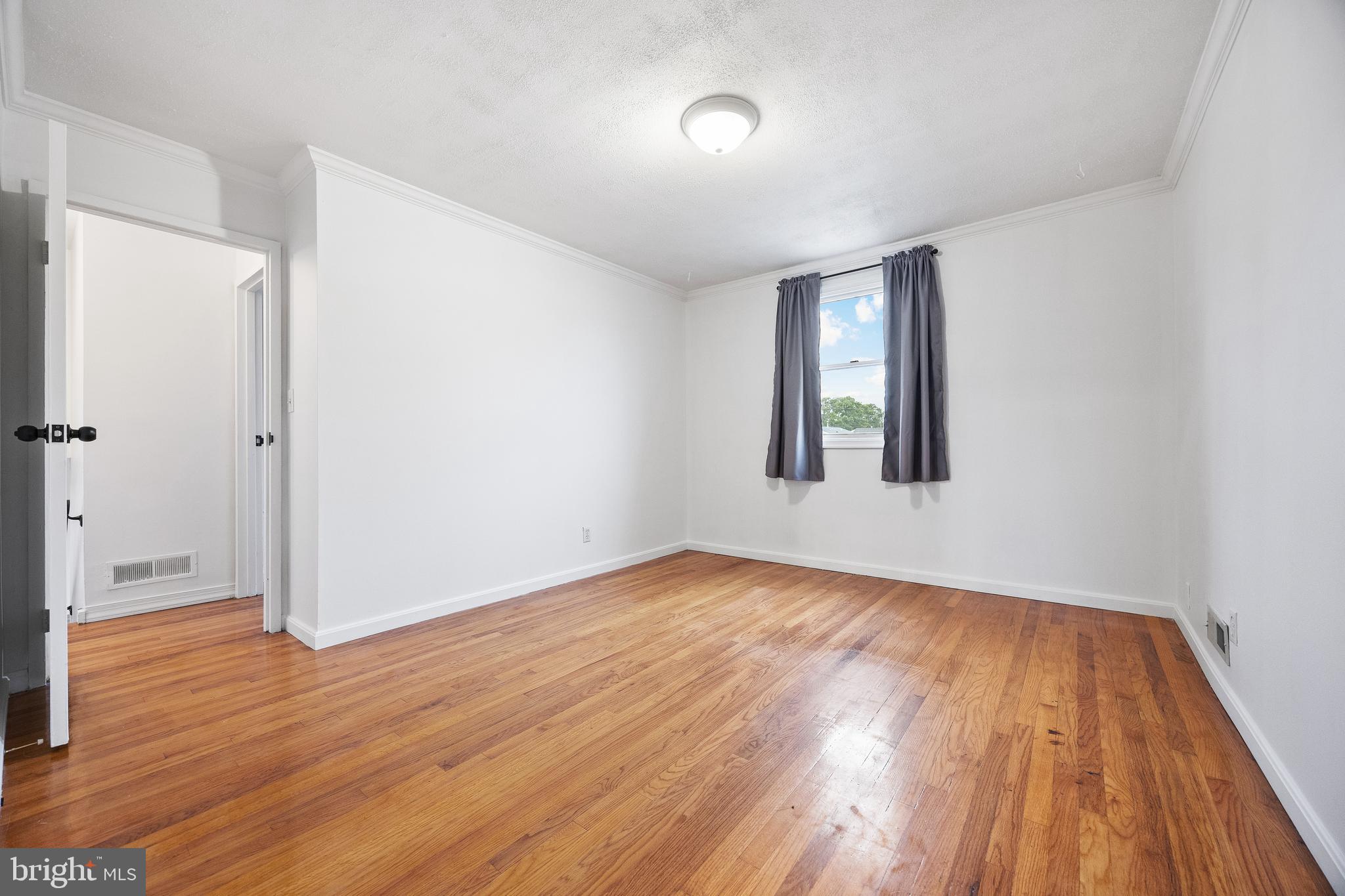 MUNROE GARDENS - Residential