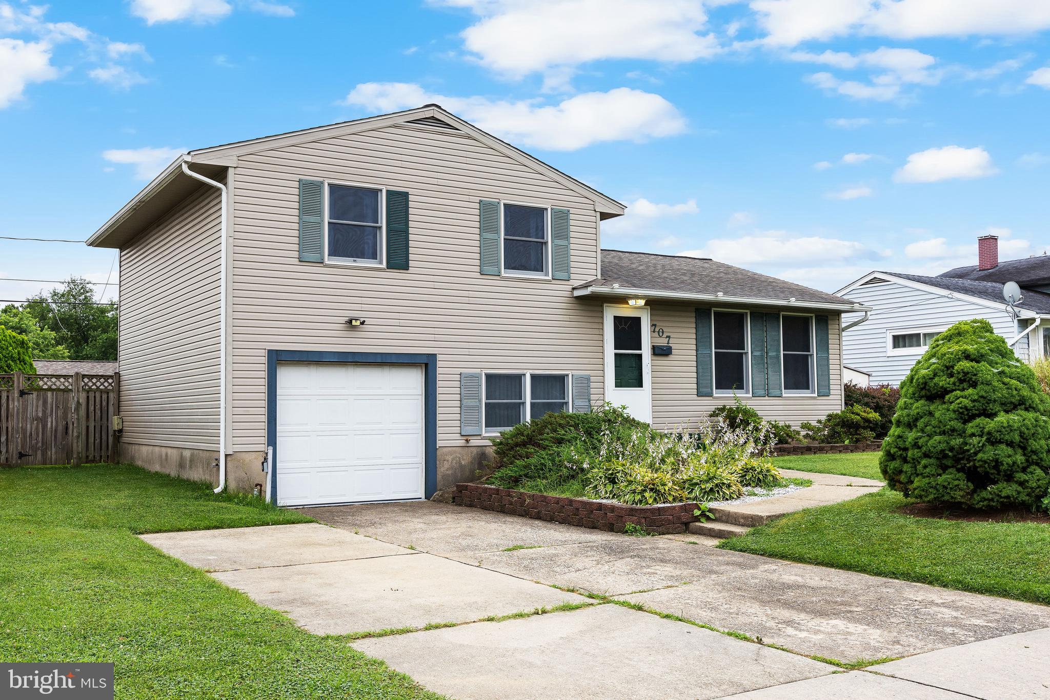 MUNROE GARDENS - Residential