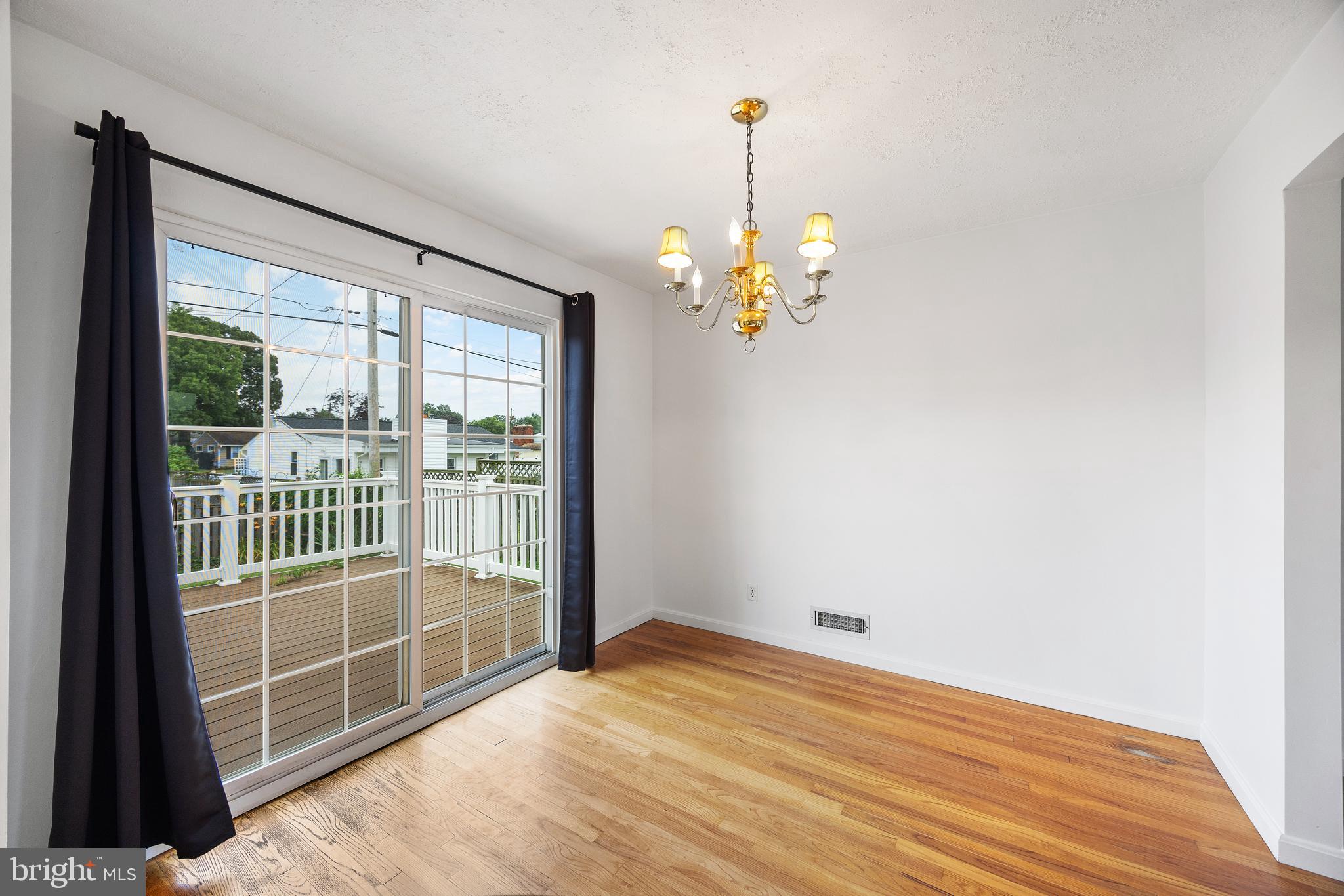 MUNROE GARDENS - Residential