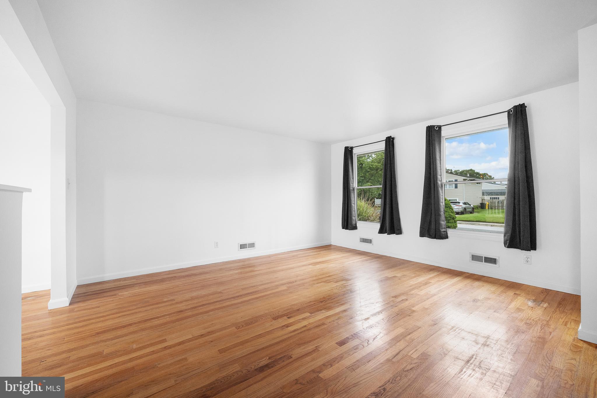 MUNROE GARDENS - Residential