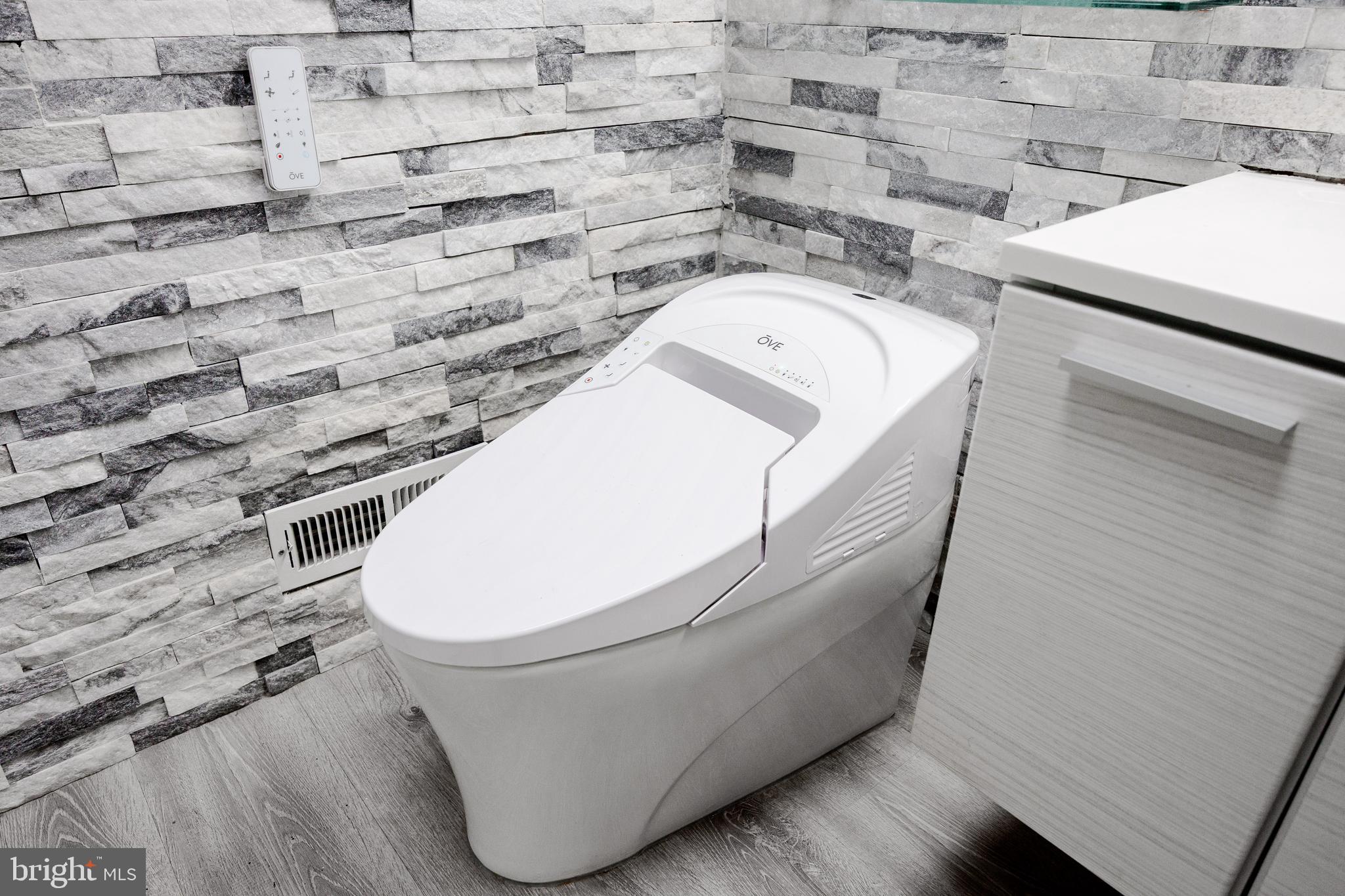 MUNROE GARDENS - Residential