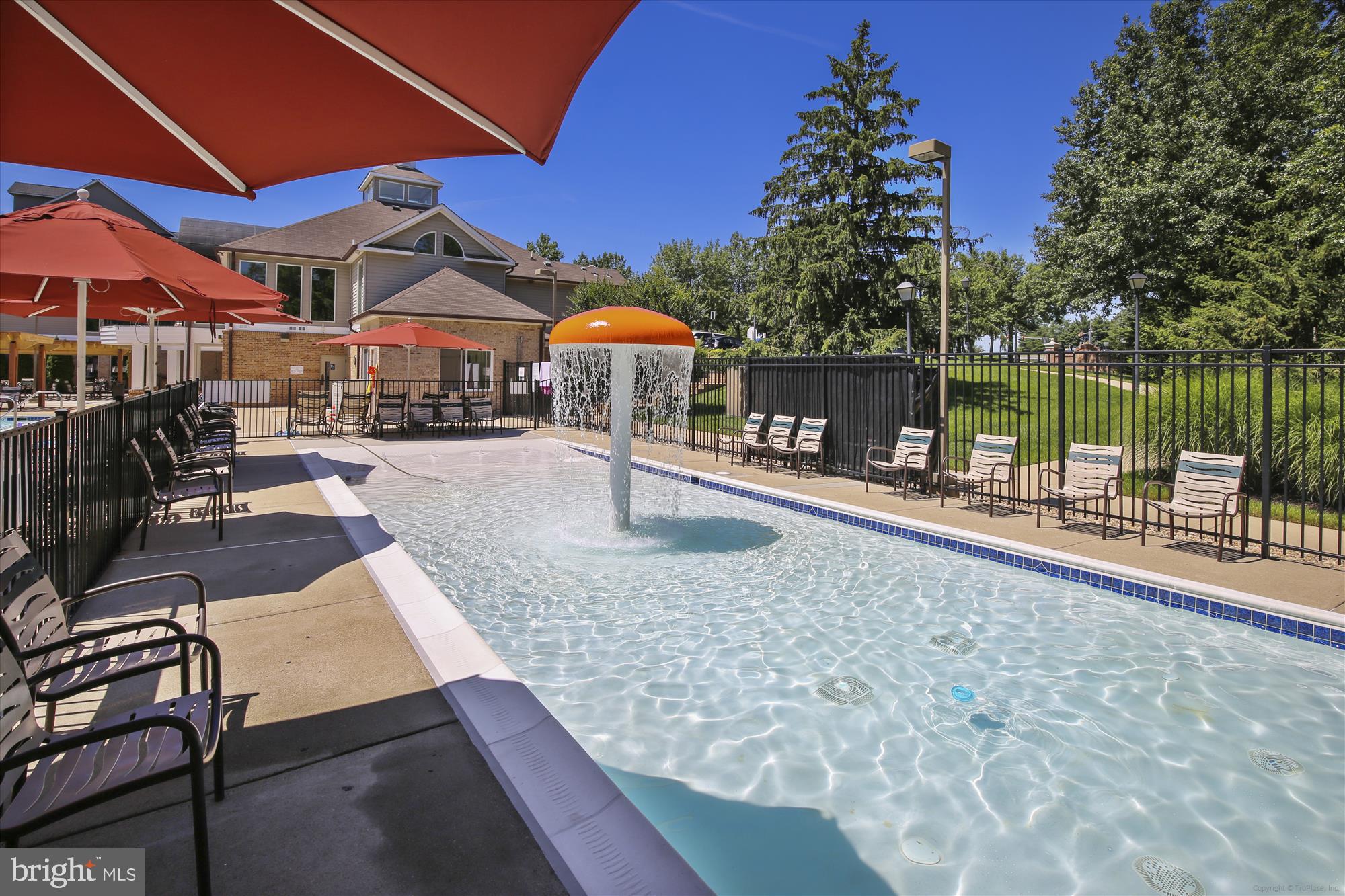 KINGSTOWNE - Residential