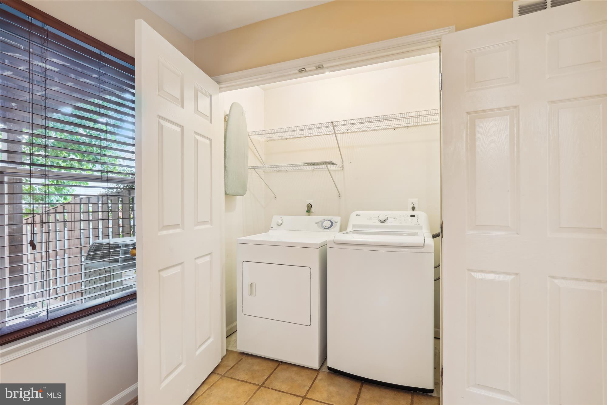 KINGSTOWNE - Residential