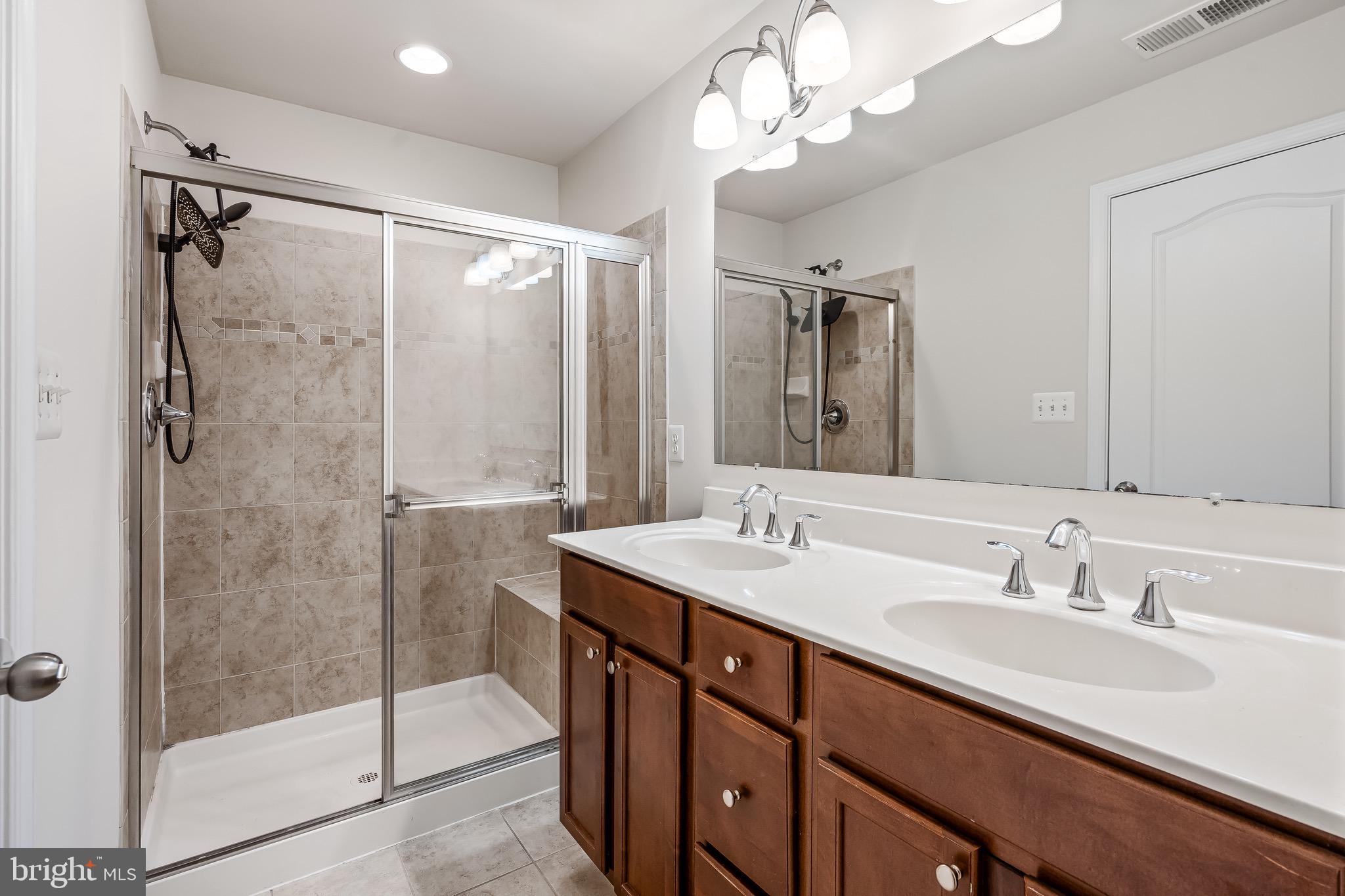 MELODY LANDING - Residential