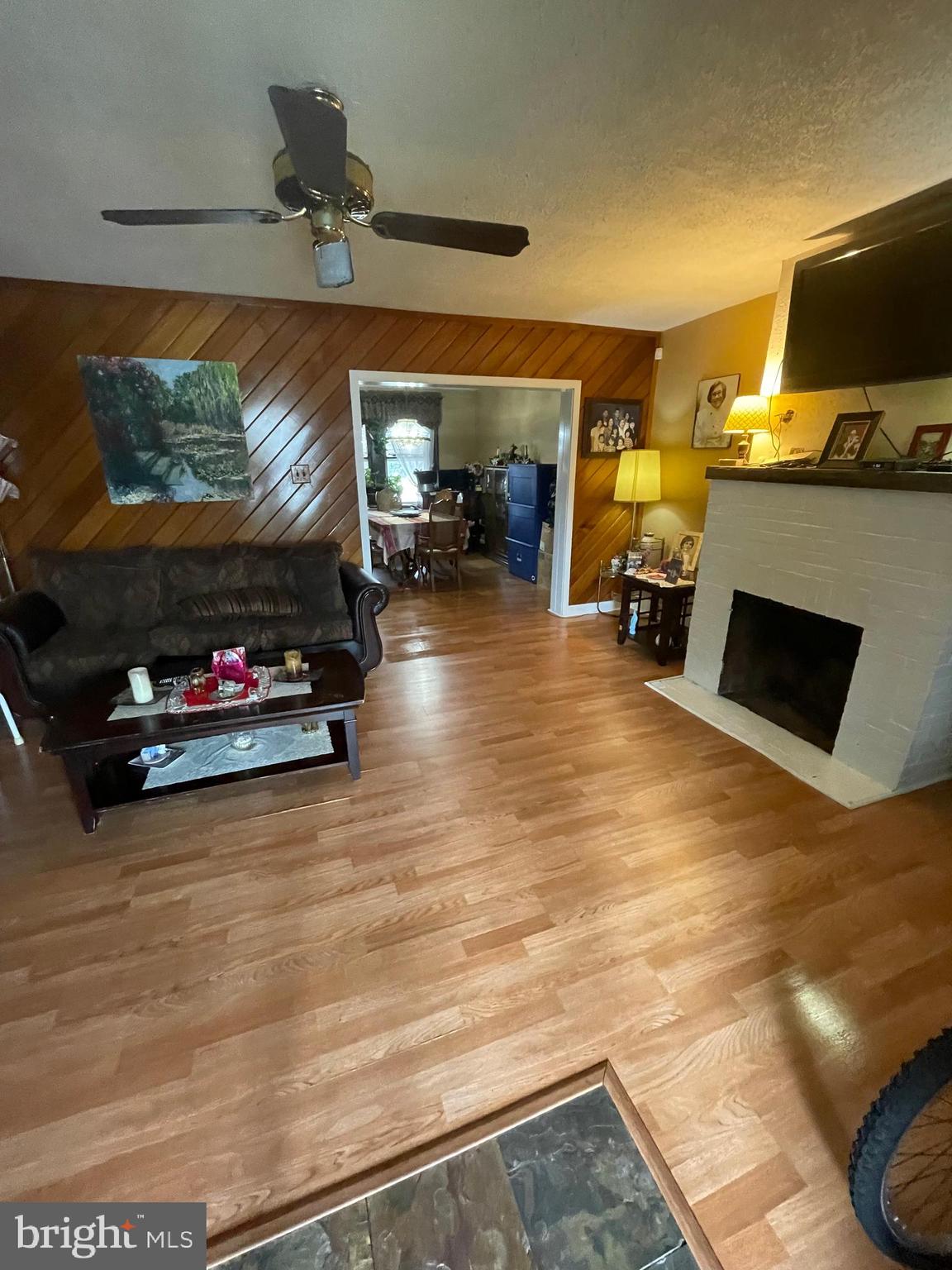 NORRISTOWN - Residential