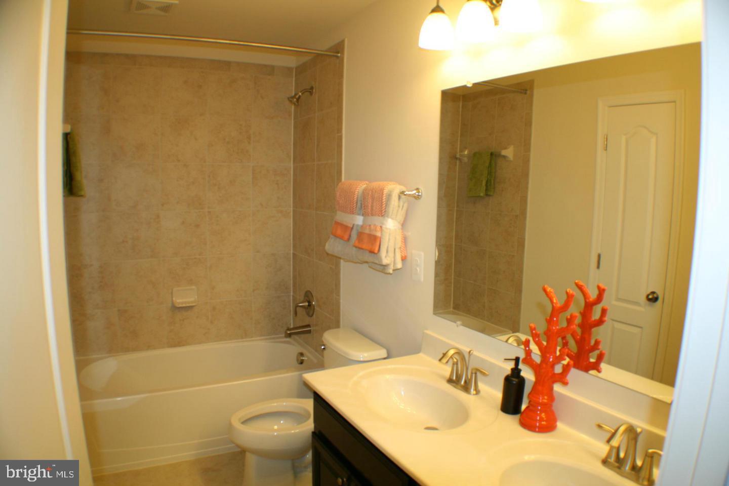 BOYERS RIDGE - Residential Lease