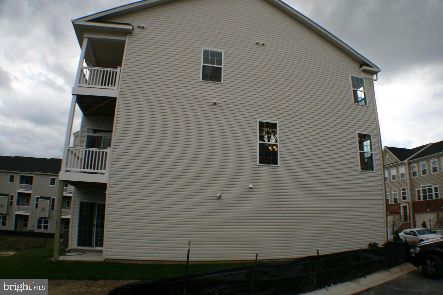 BOYERS RIDGE - Residential Lease