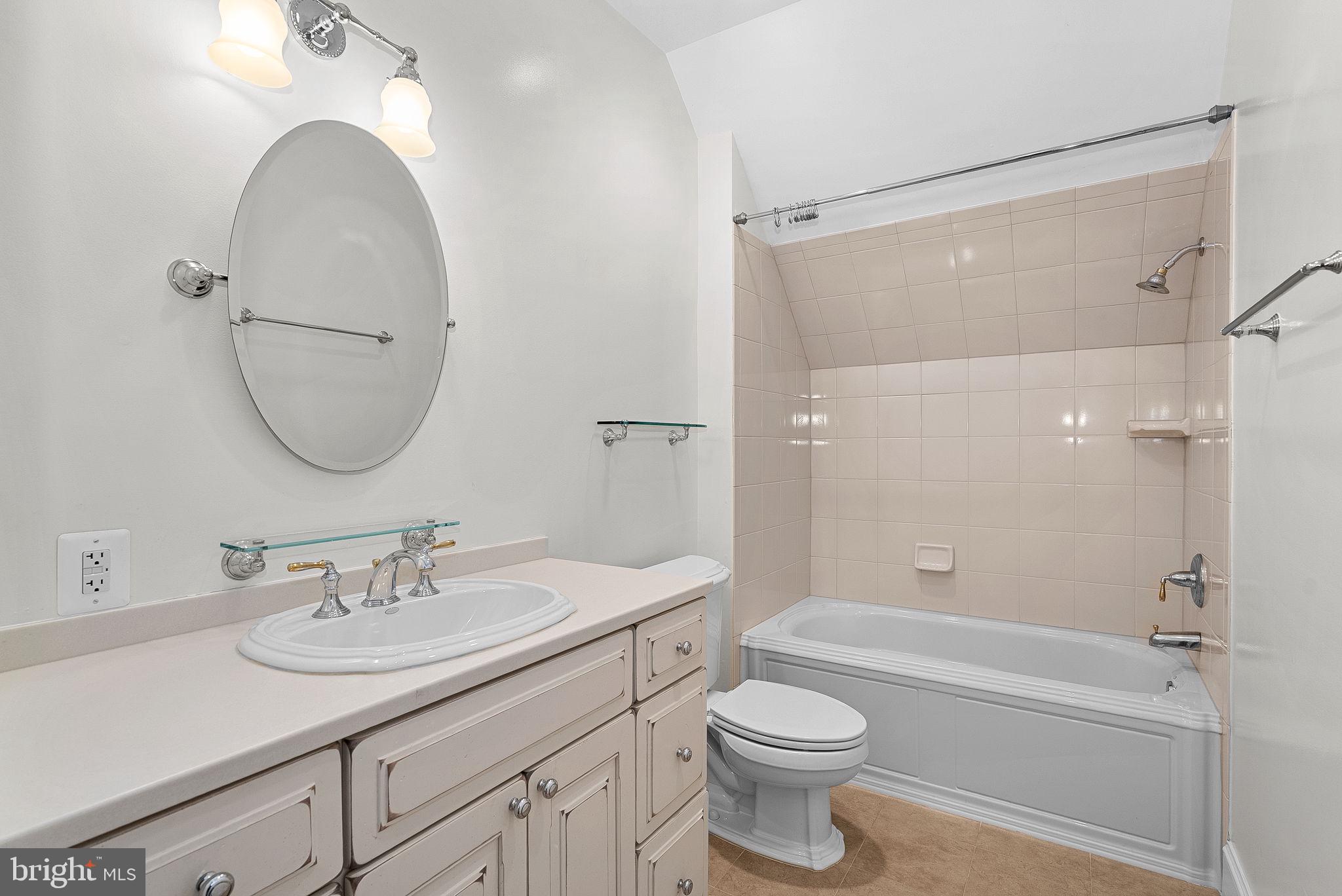 REDLAC FOREST - Residential