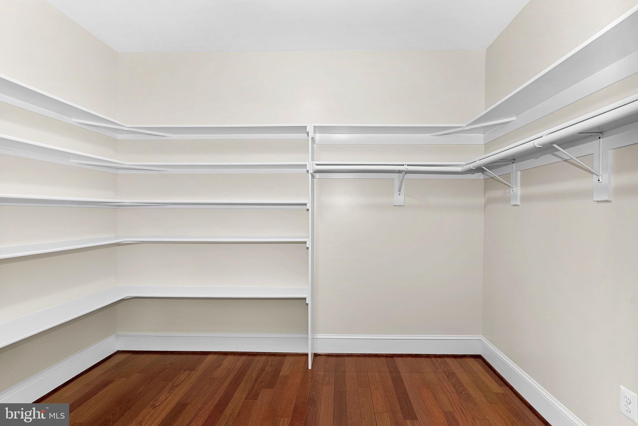 REDLAC FOREST - Residential