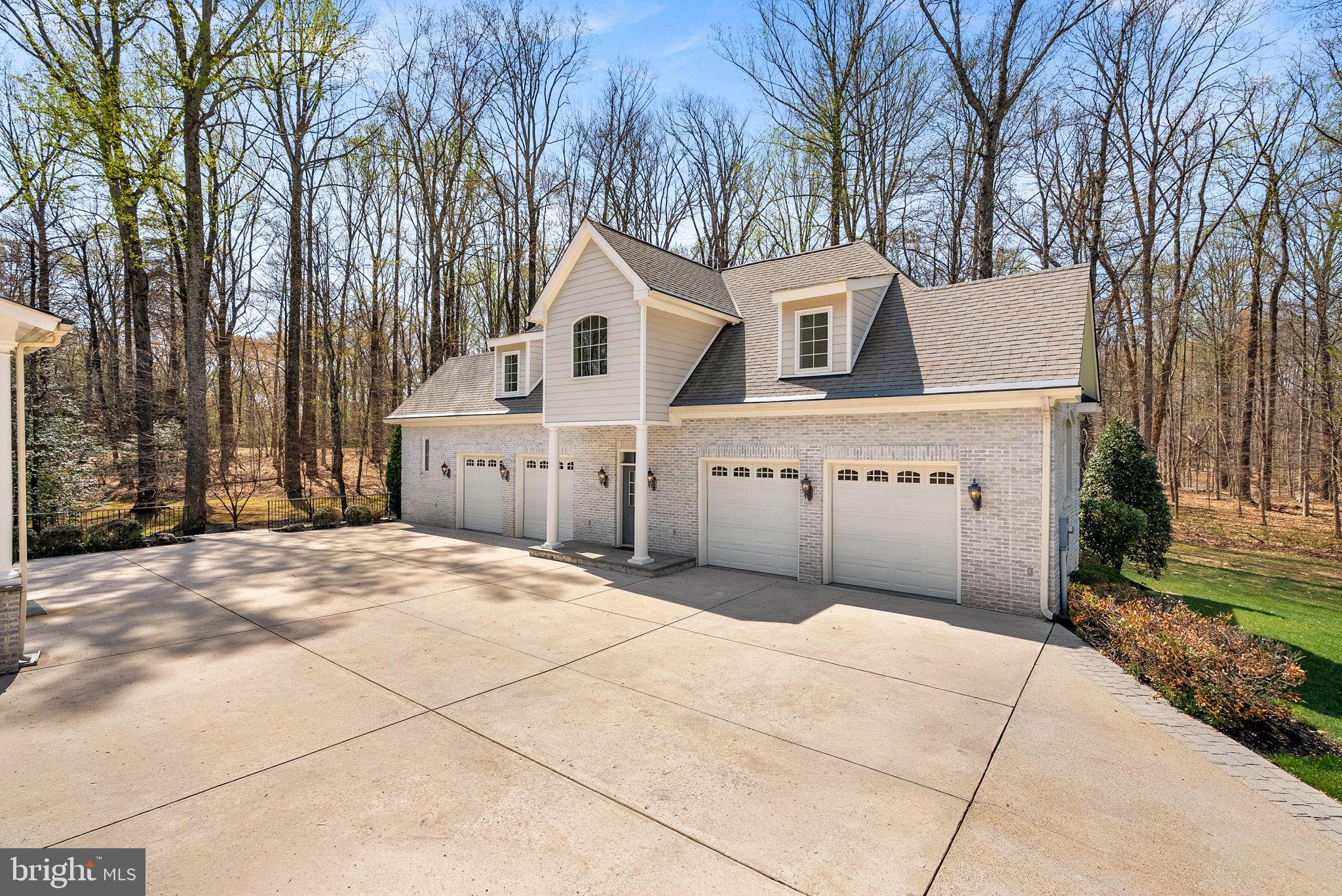 REDLAC FOREST - Residential