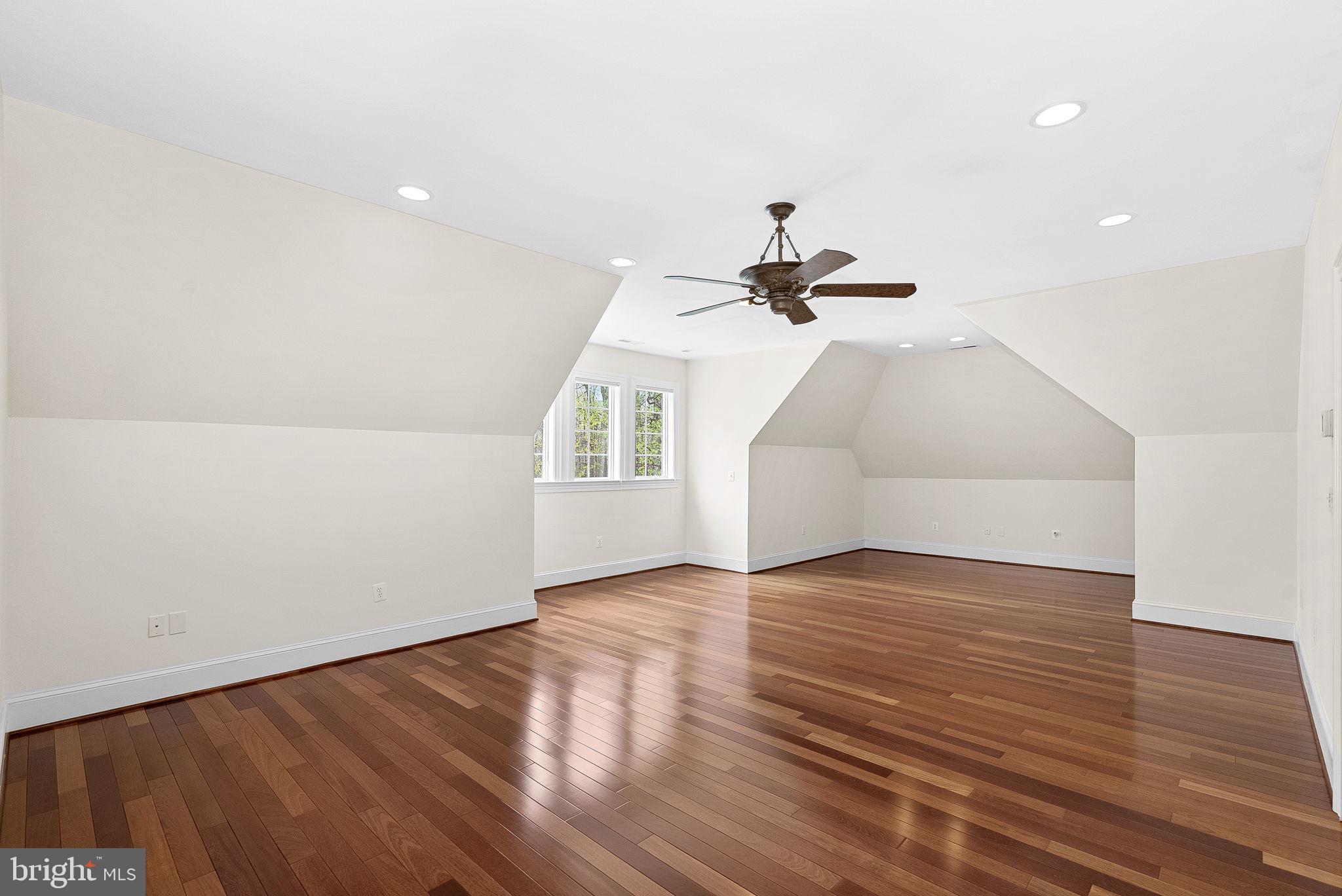 REDLAC FOREST - Residential