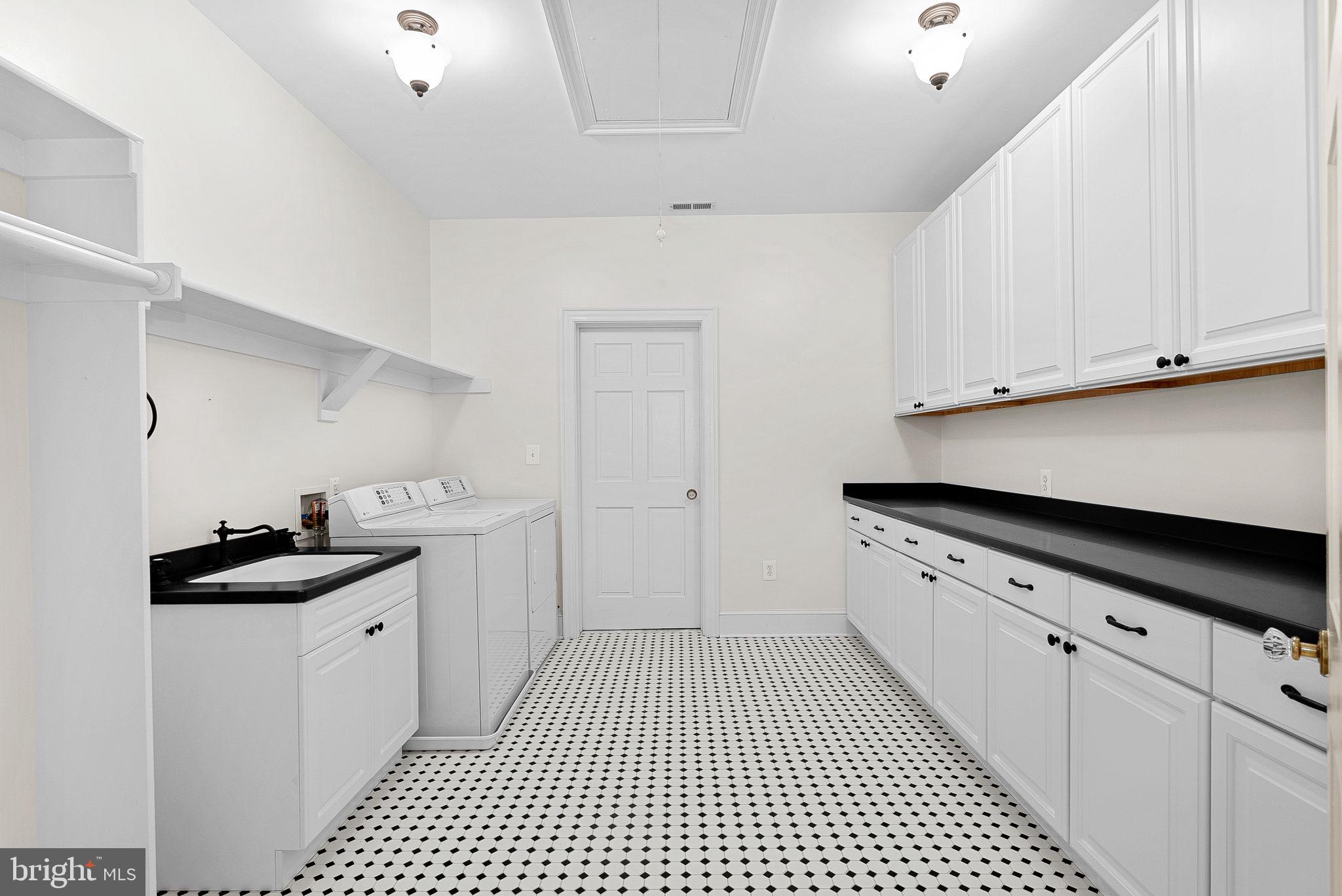 REDLAC FOREST - Residential