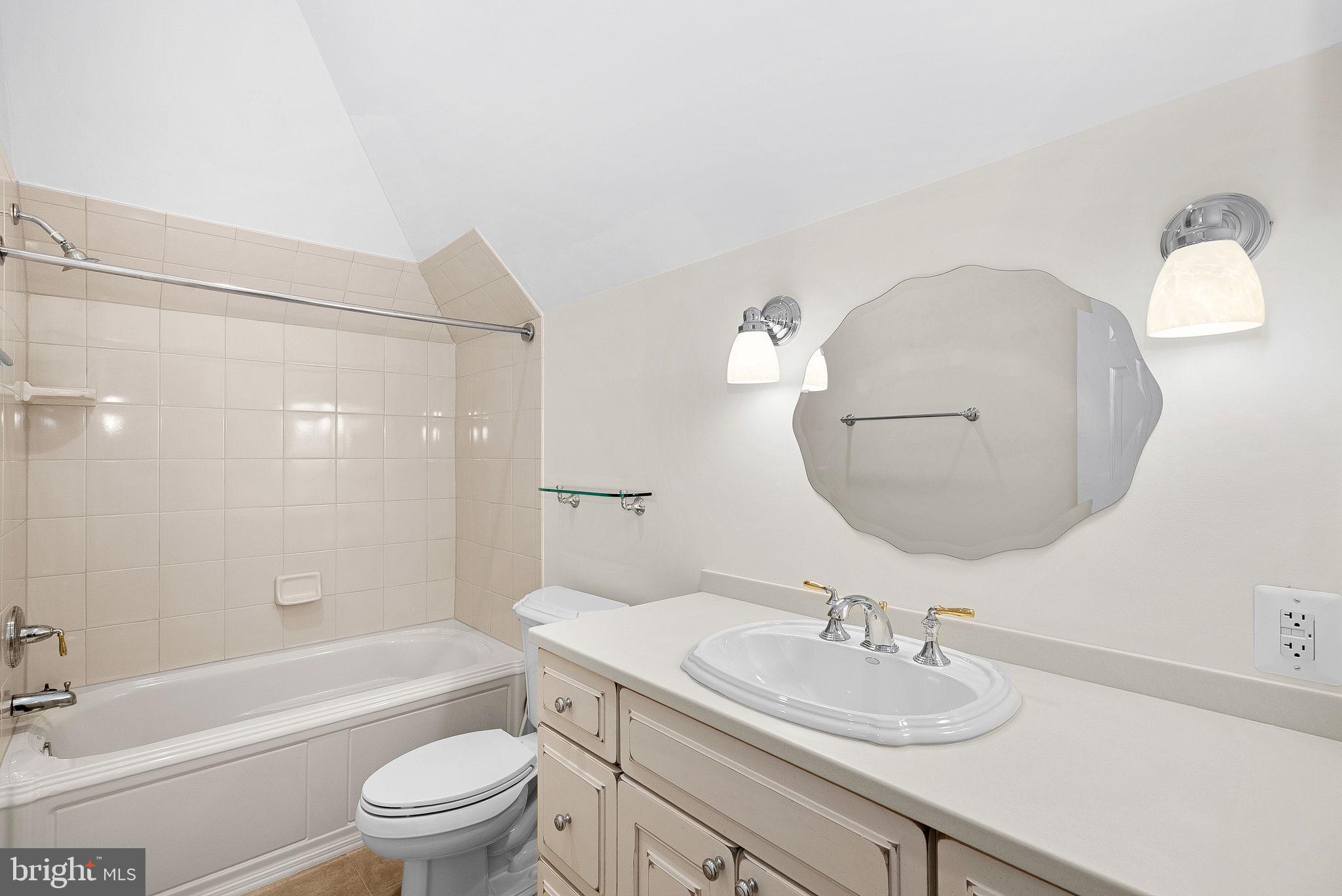 REDLAC FOREST - Residential