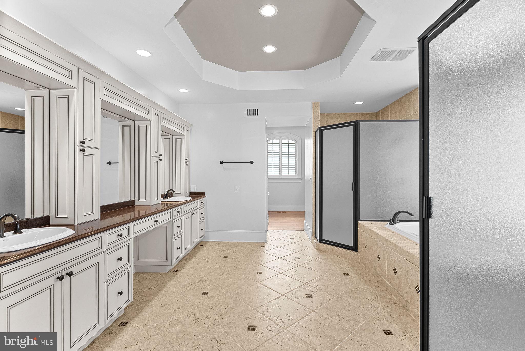 REDLAC FOREST - Residential