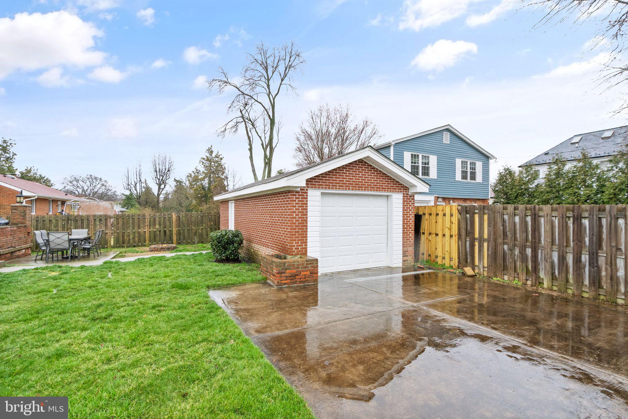 BEACON VILLAGE - Residential