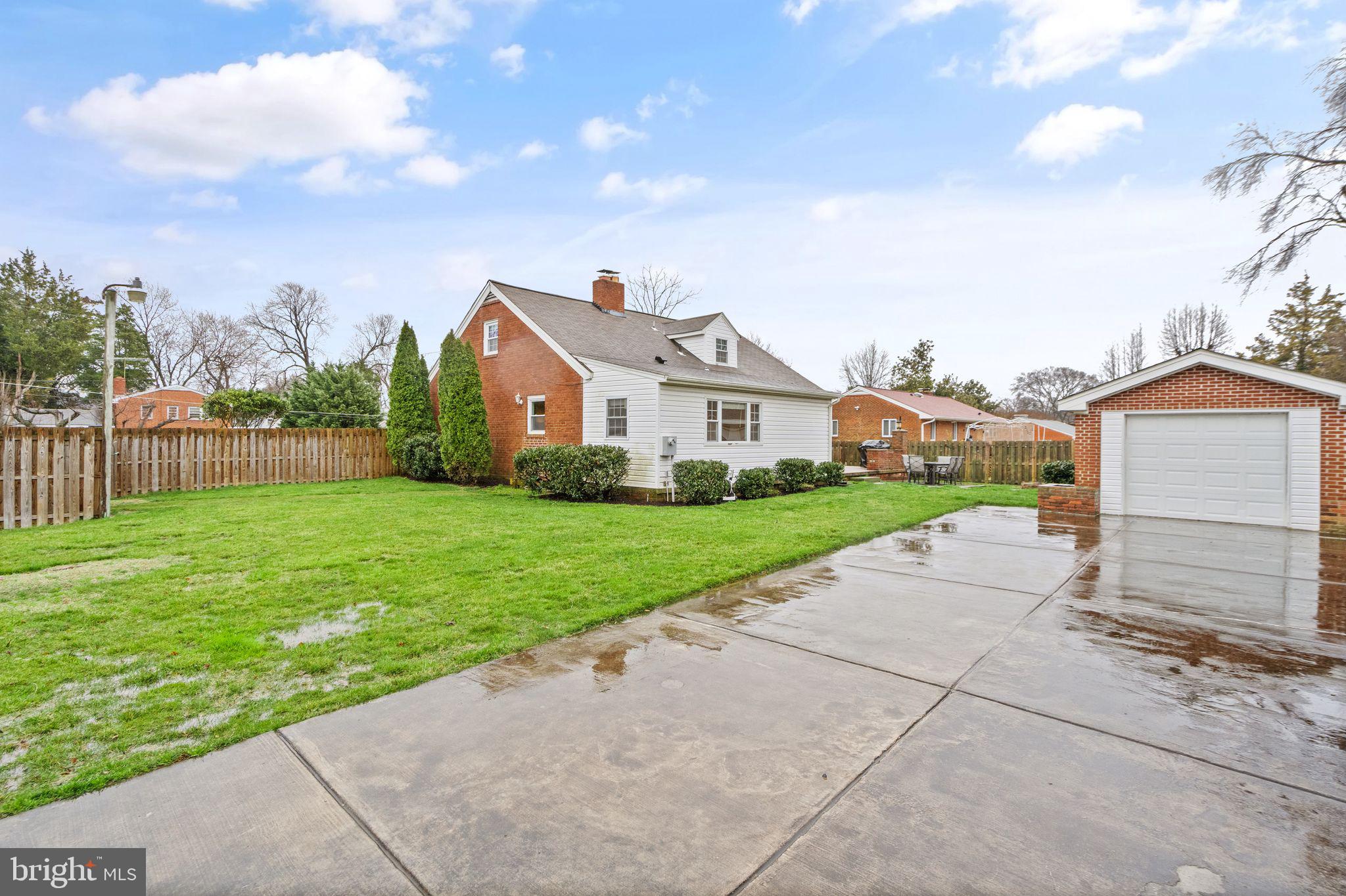 BEACON VILLAGE - Residential