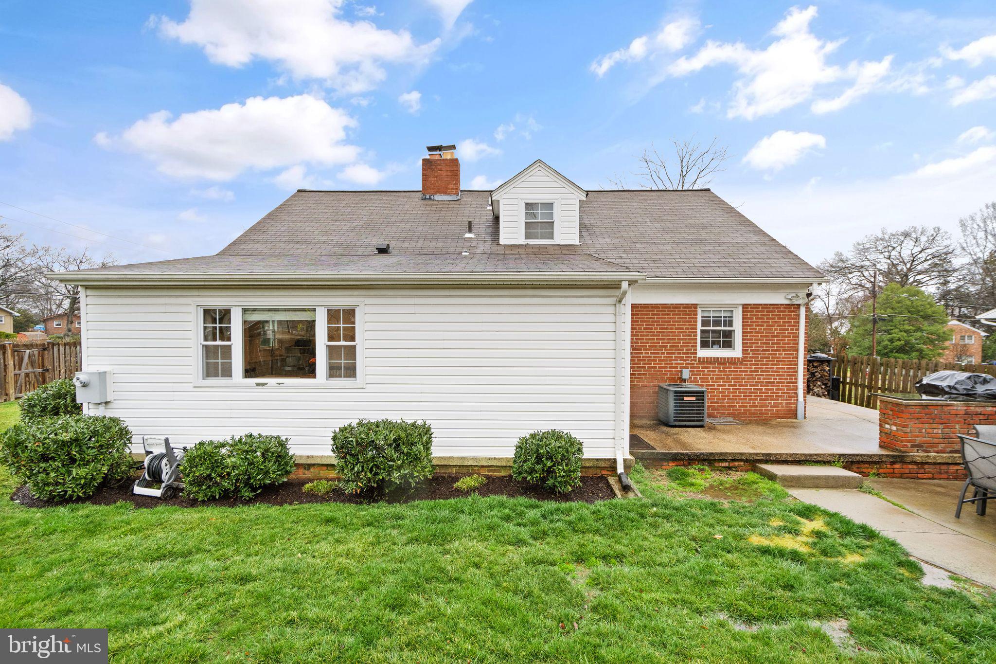 BEACON VILLAGE - Residential