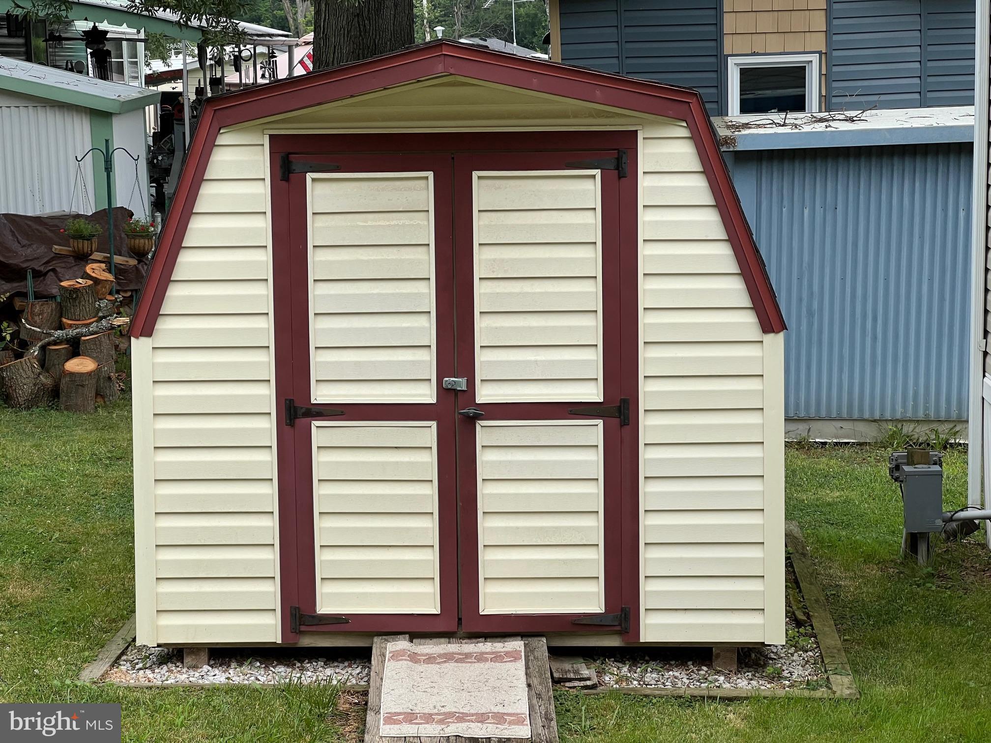 KEN LEE MOBILE HOME PARK - Residential