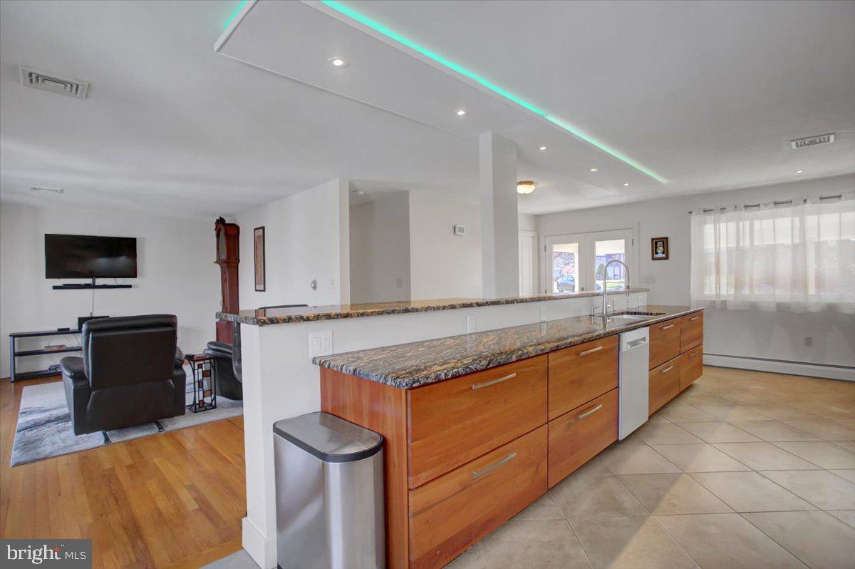 WINDING HILL HEIGHTS - Residential