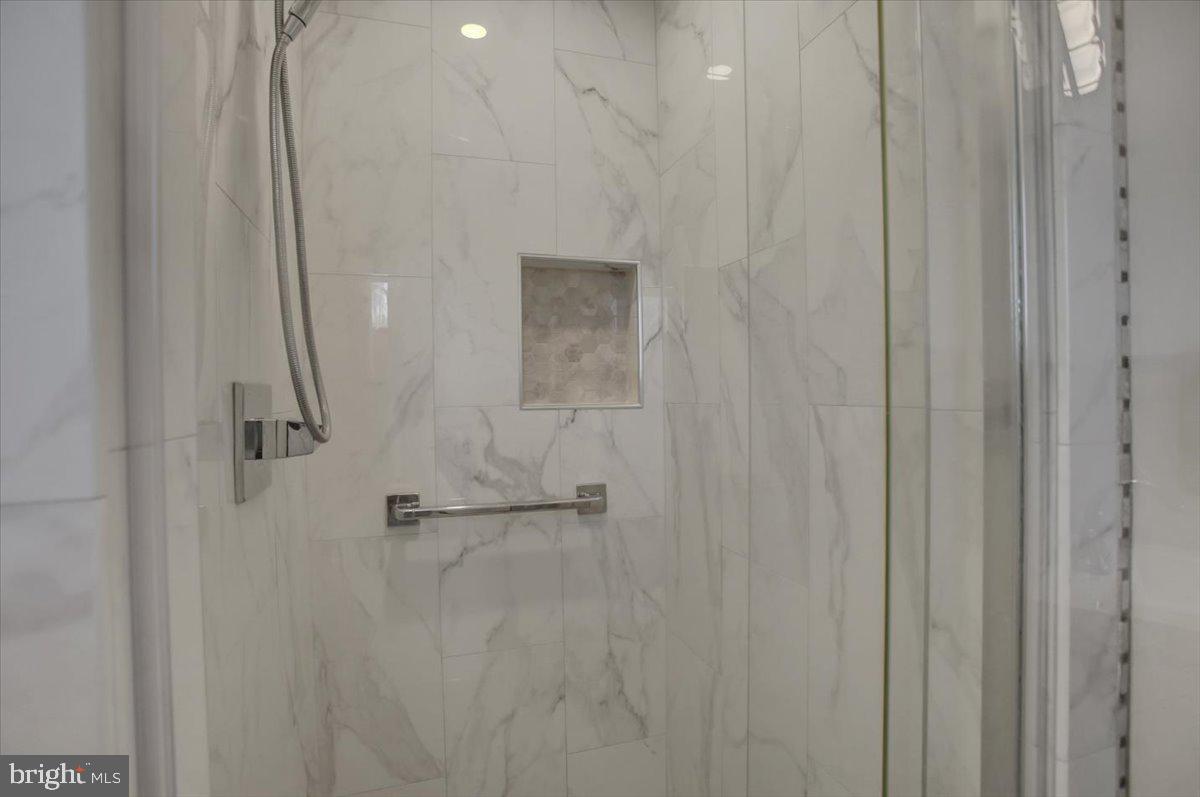 WINDING HILL HEIGHTS - Residential