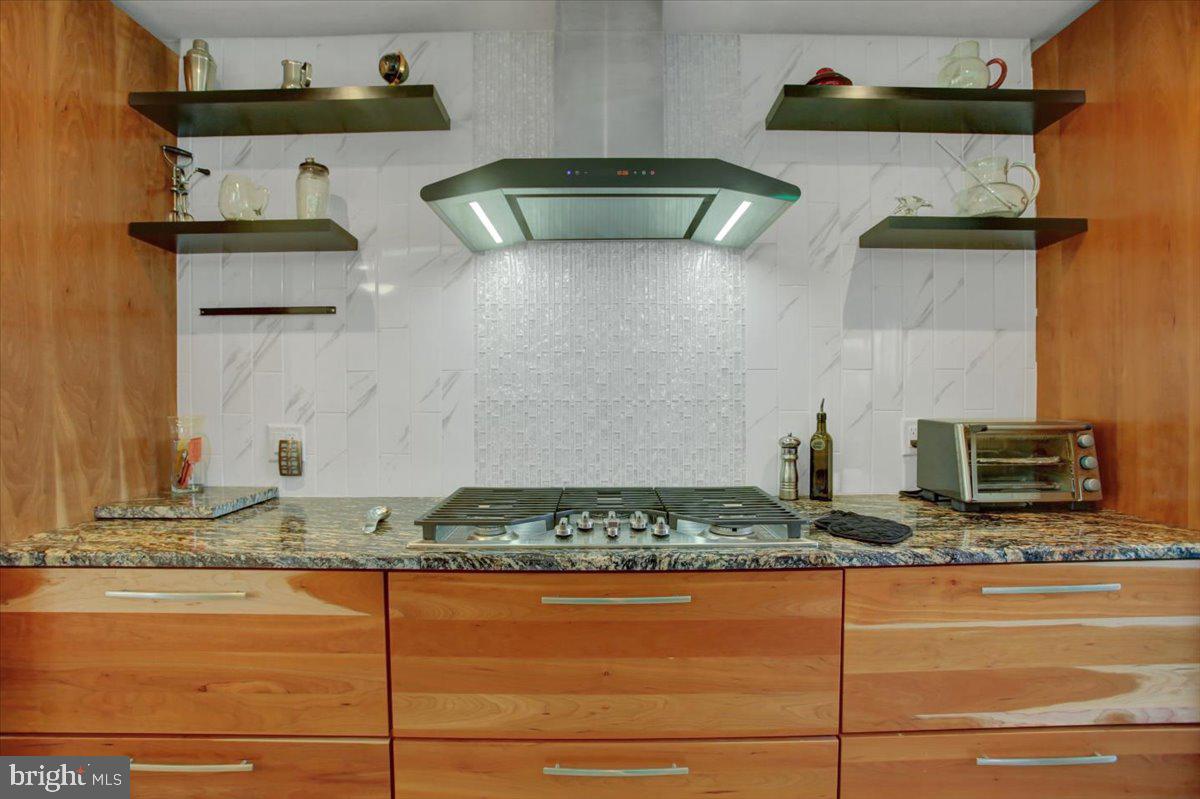 WINDING HILL HEIGHTS - Residential