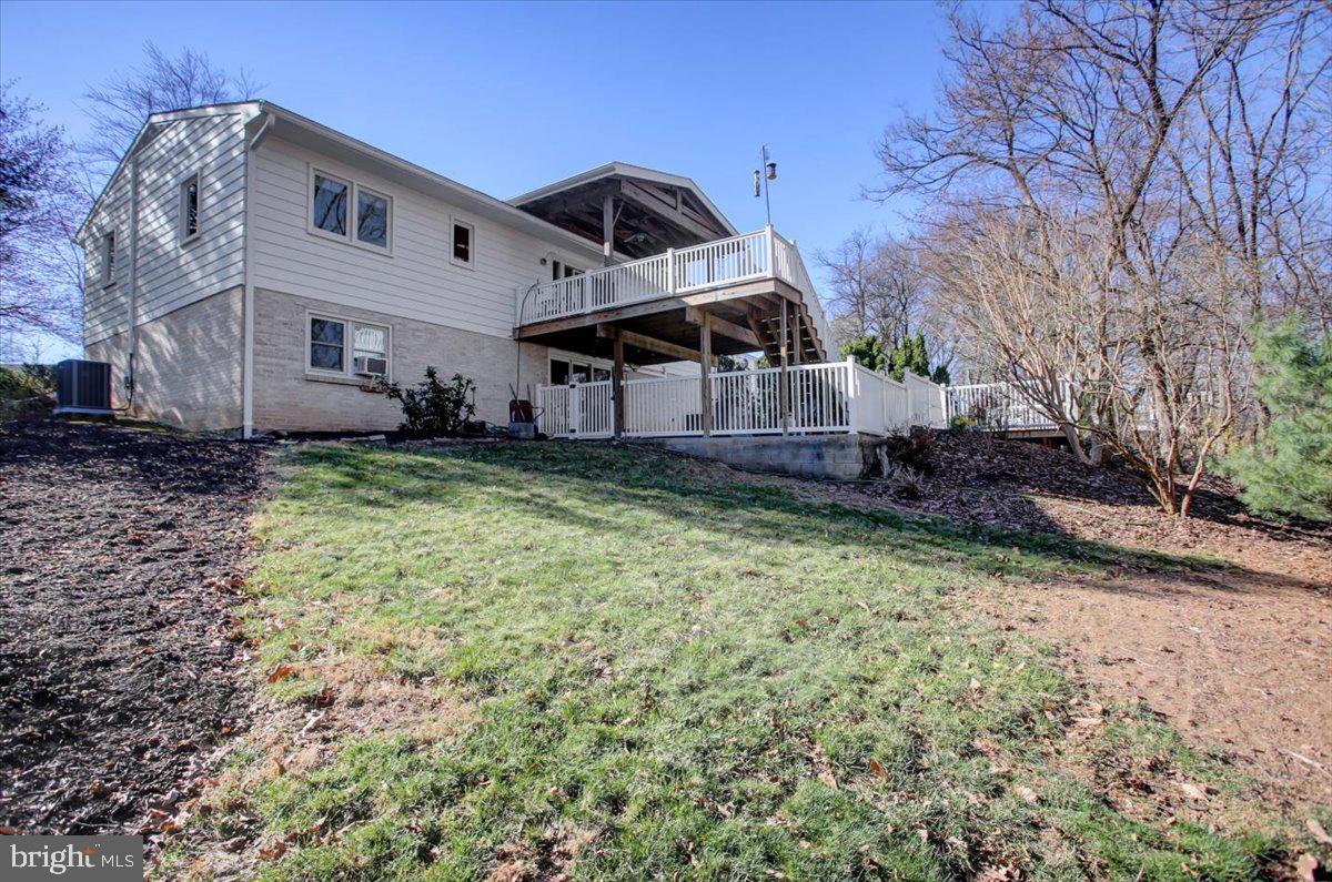 WINDING HILL HEIGHTS - Residential