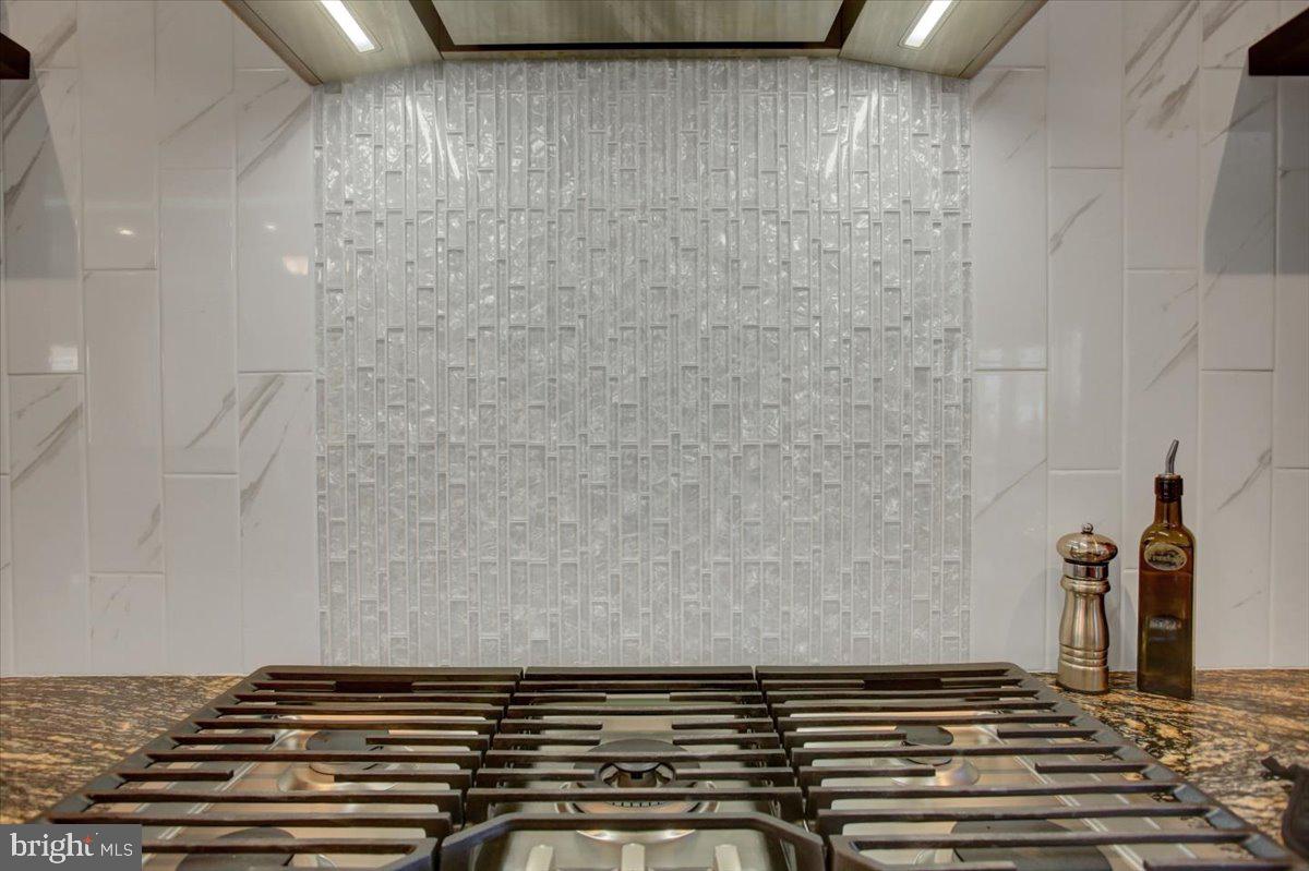 WINDING HILL HEIGHTS - Residential