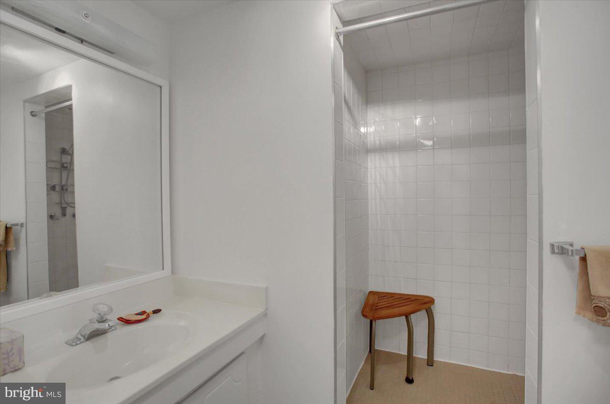 WINDING HILL HEIGHTS - Residential