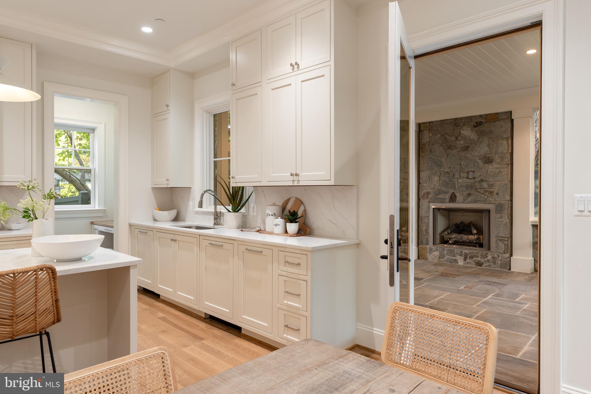 CHEVY CHASE VILLAGE - Residential