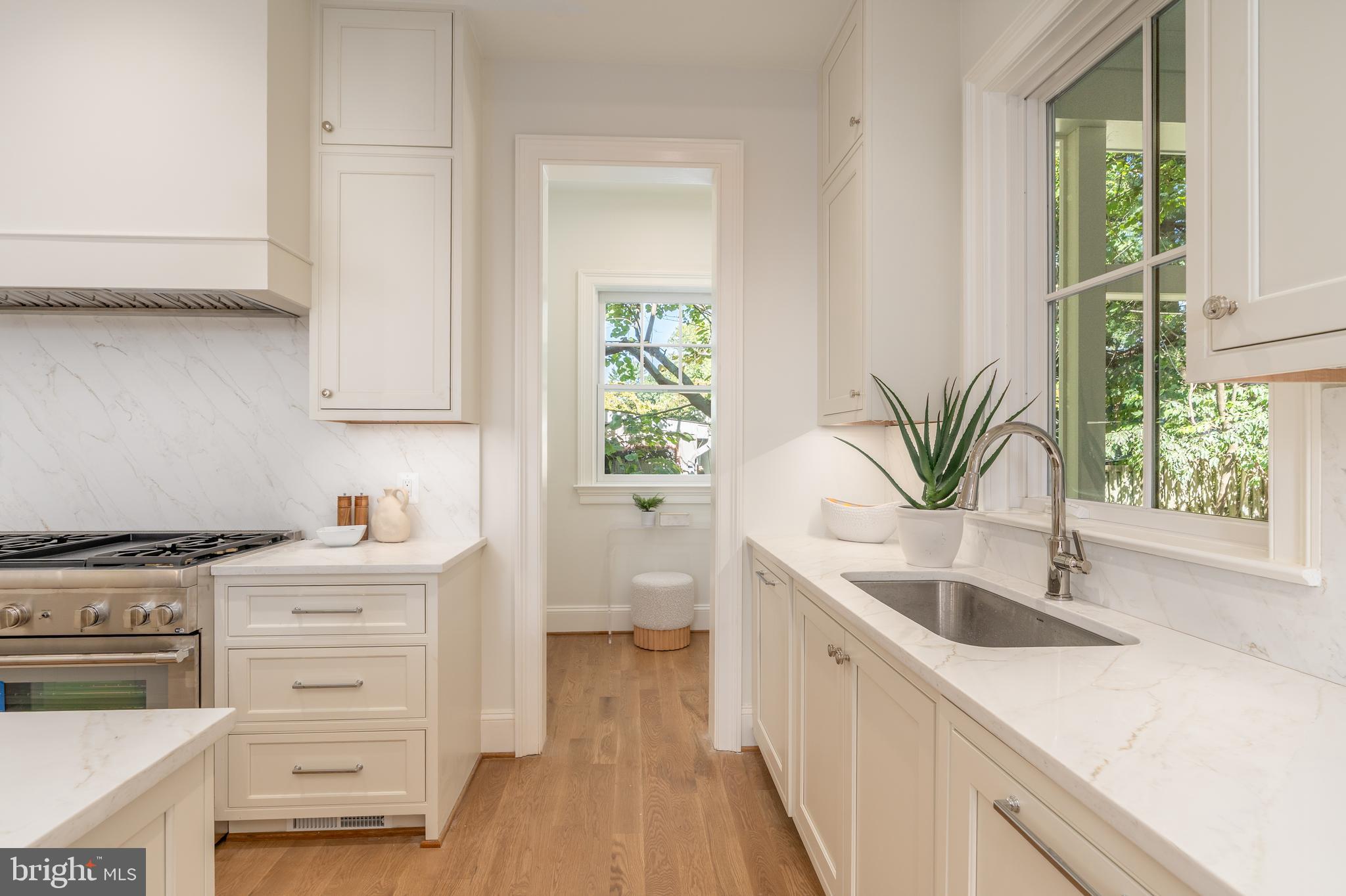 CHEVY CHASE VILLAGE - Residential