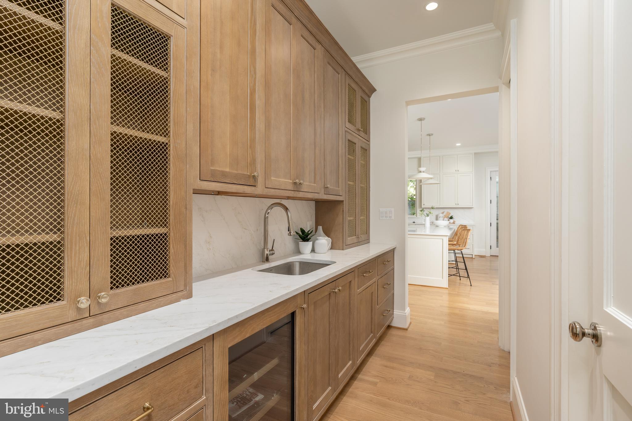 CHEVY CHASE VILLAGE - Residential