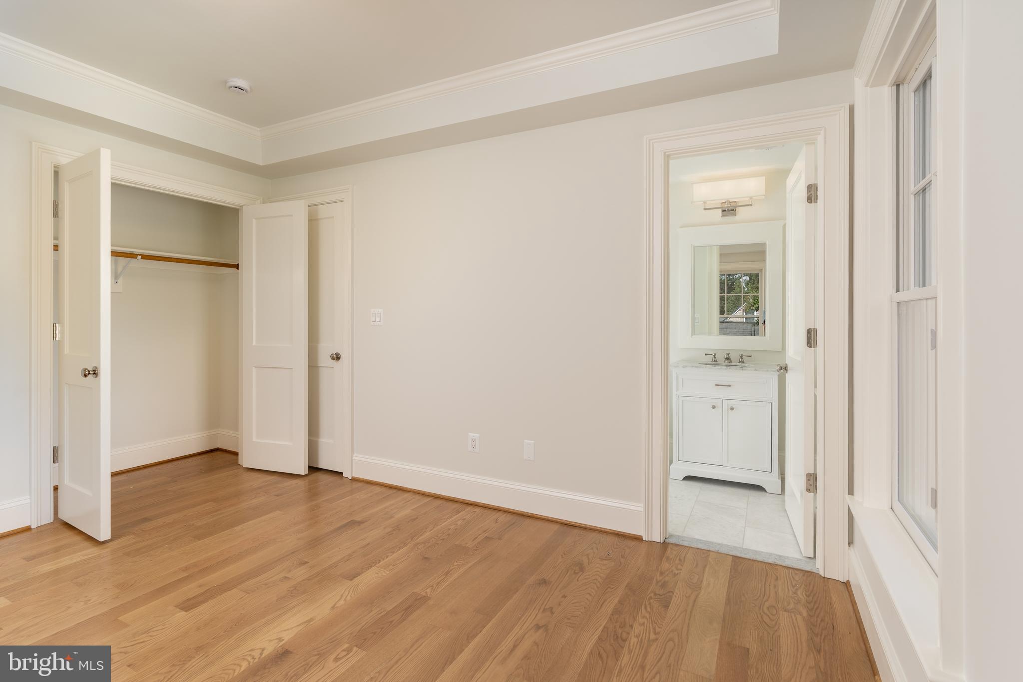 CHEVY CHASE VILLAGE - Residential