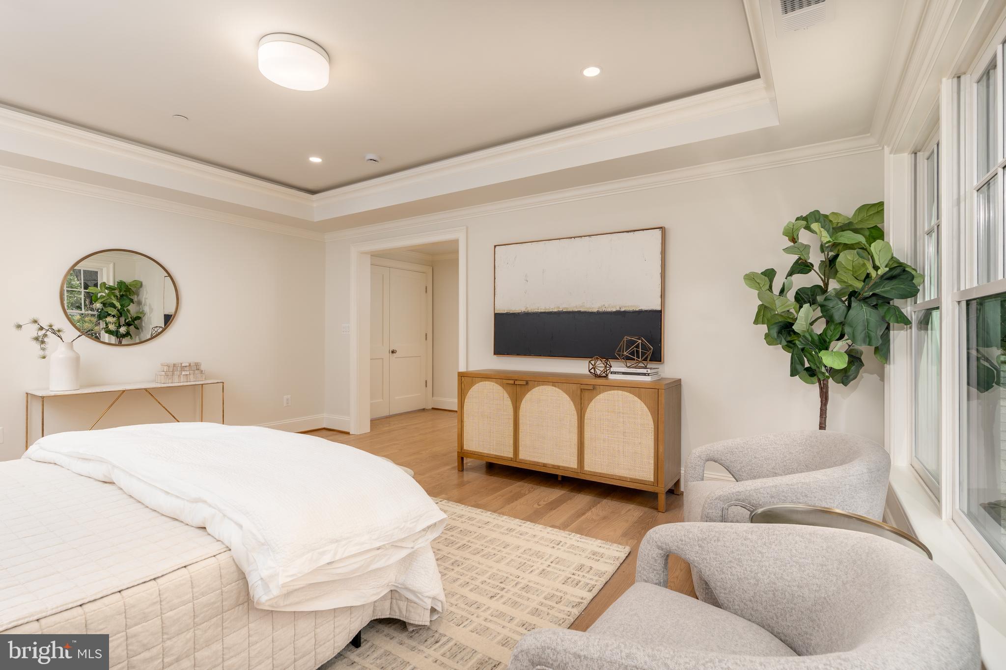 CHEVY CHASE VILLAGE - Residential