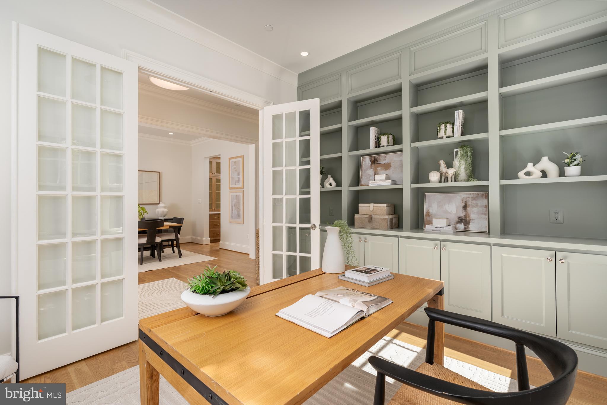 CHEVY CHASE VILLAGE - Residential