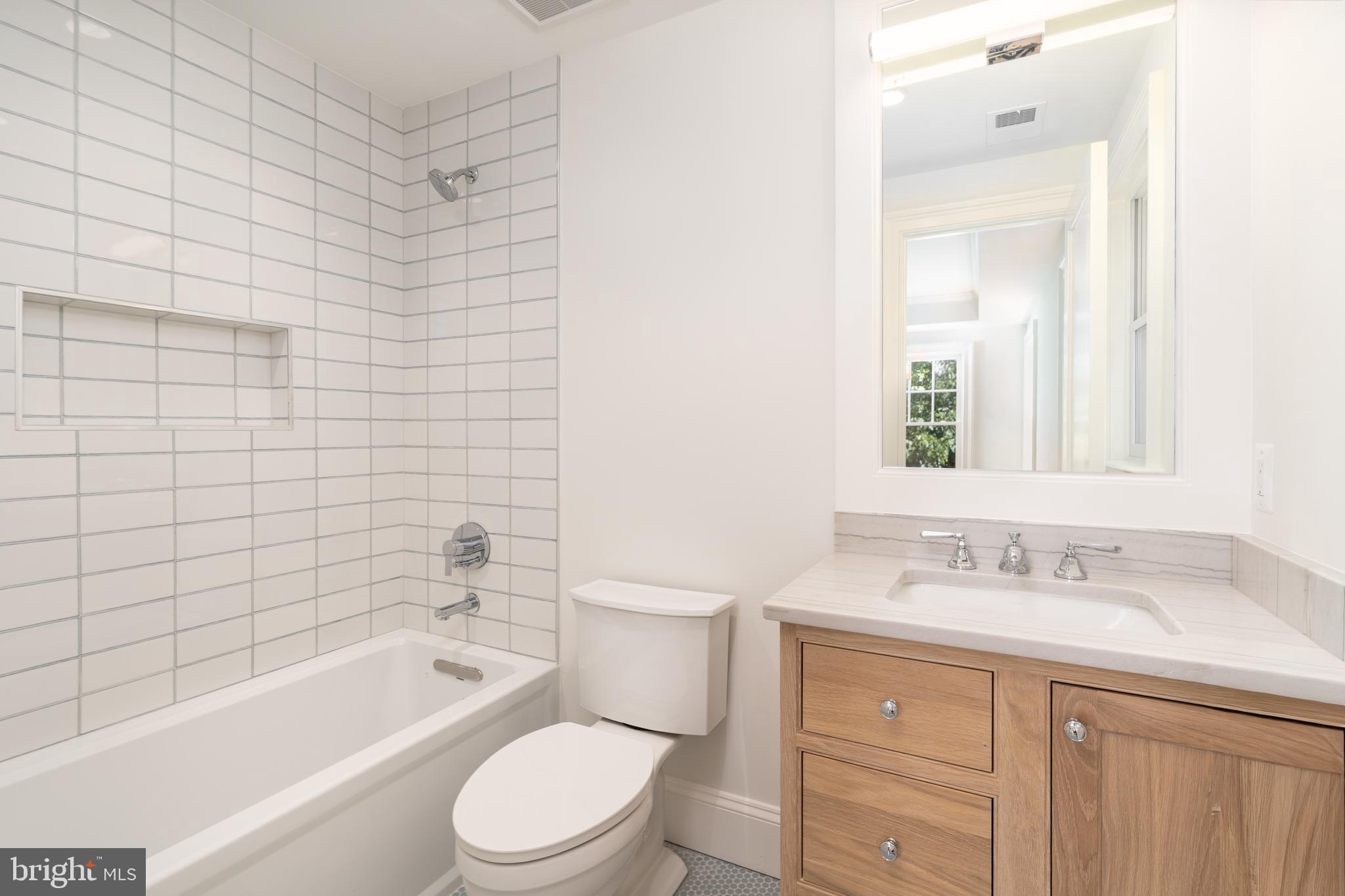 CHEVY CHASE VILLAGE - Residential