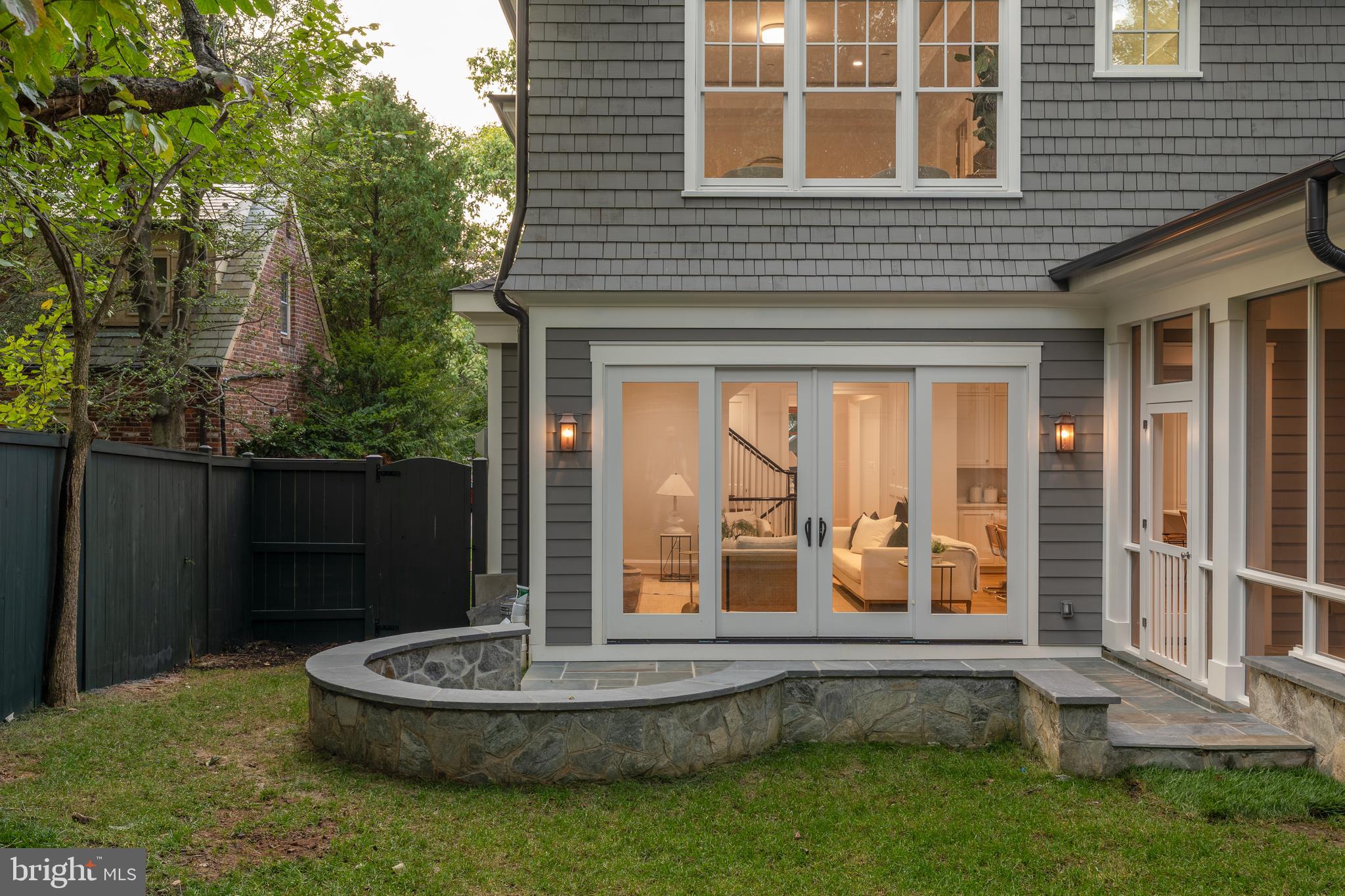 CHEVY CHASE VILLAGE - Residential