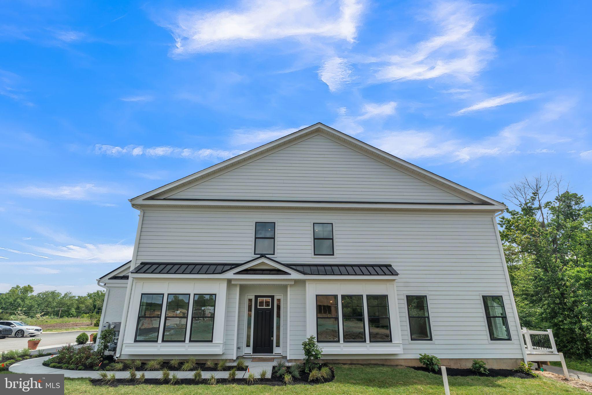 121 RIVER TRAIL CIRCLE 11