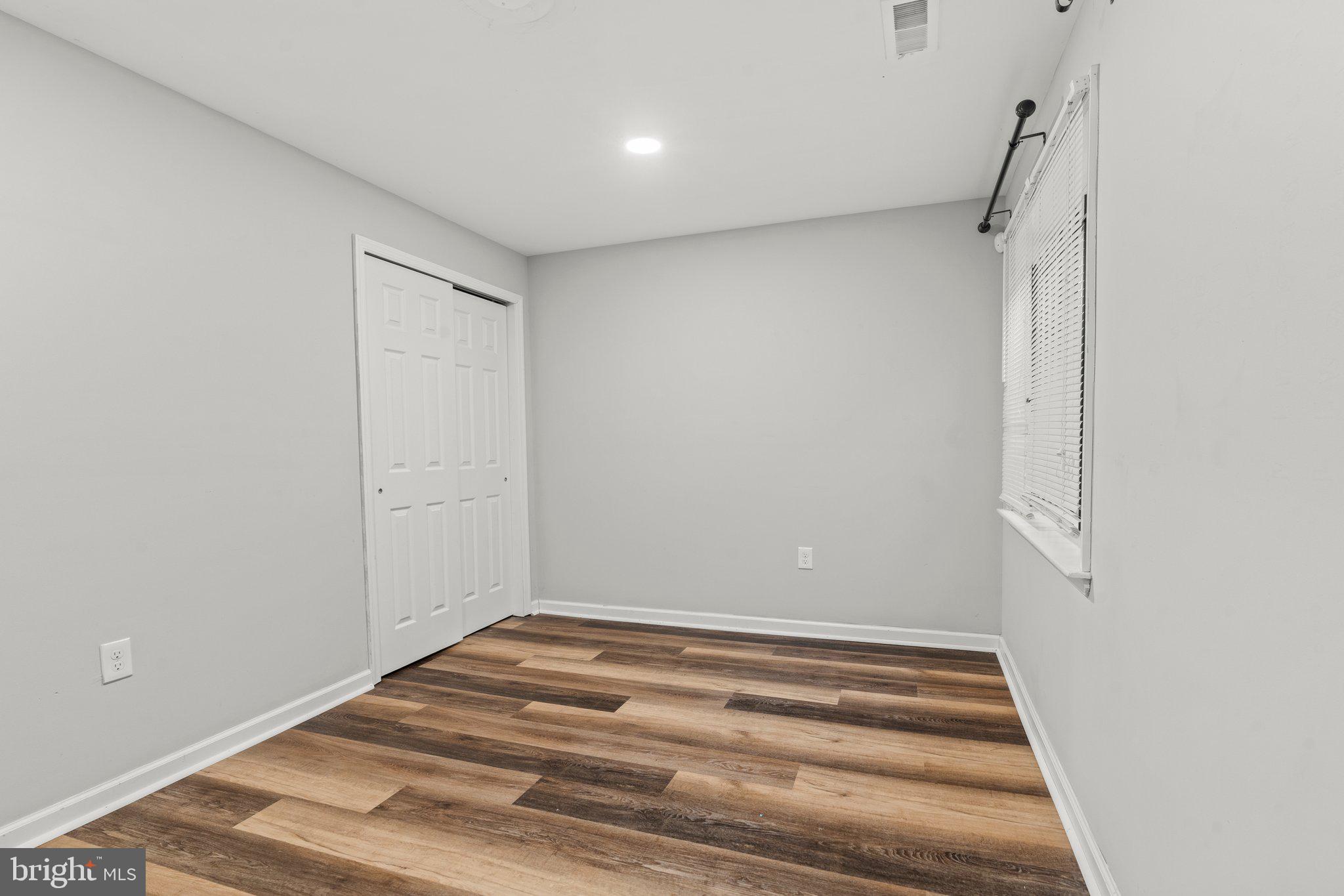 TEMPLE UNIVERSITY - Residential Lease